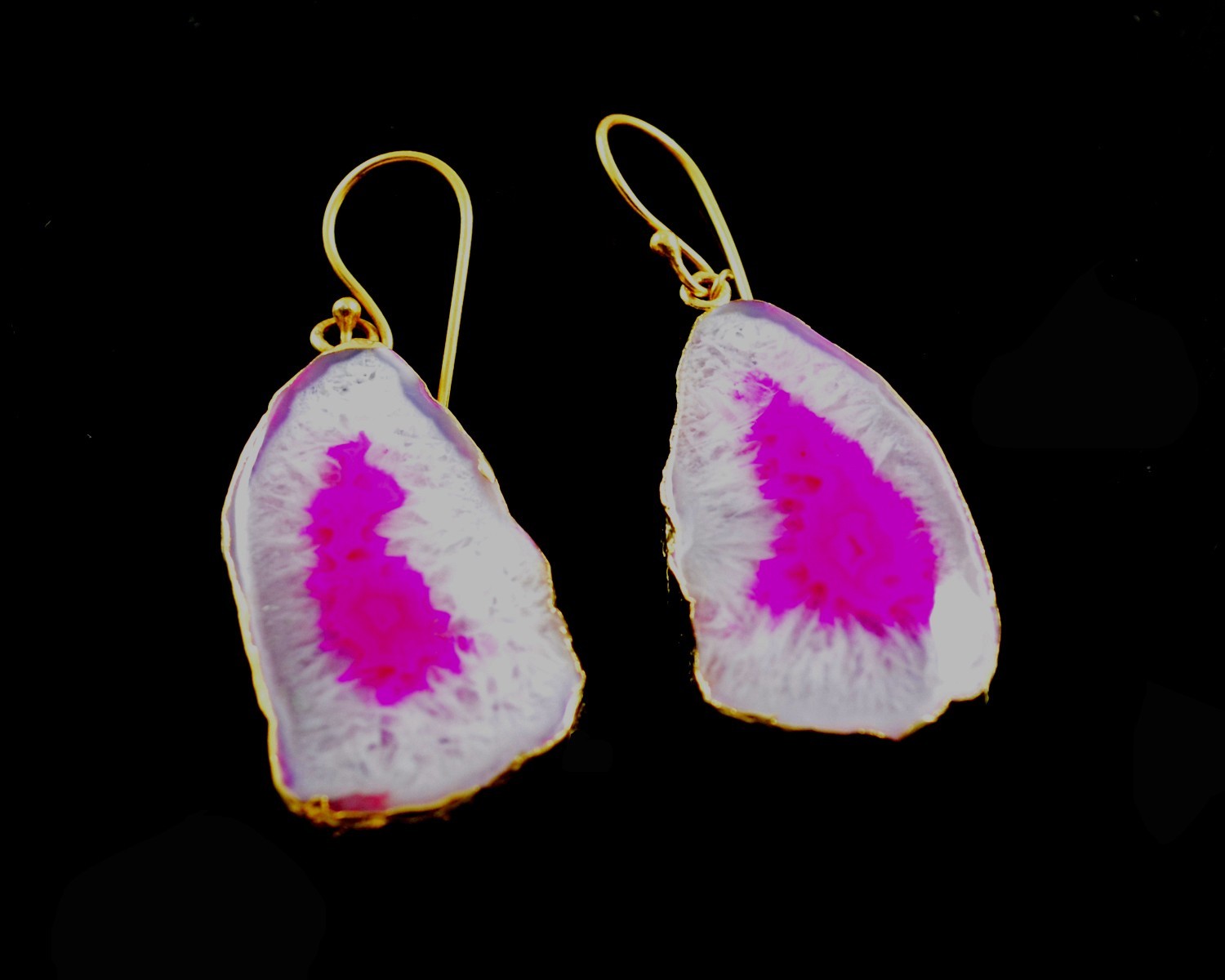 65 Cts. Electro Gold Plated Dyed Pink Agate Gemstone Earrings Jewellery-A496