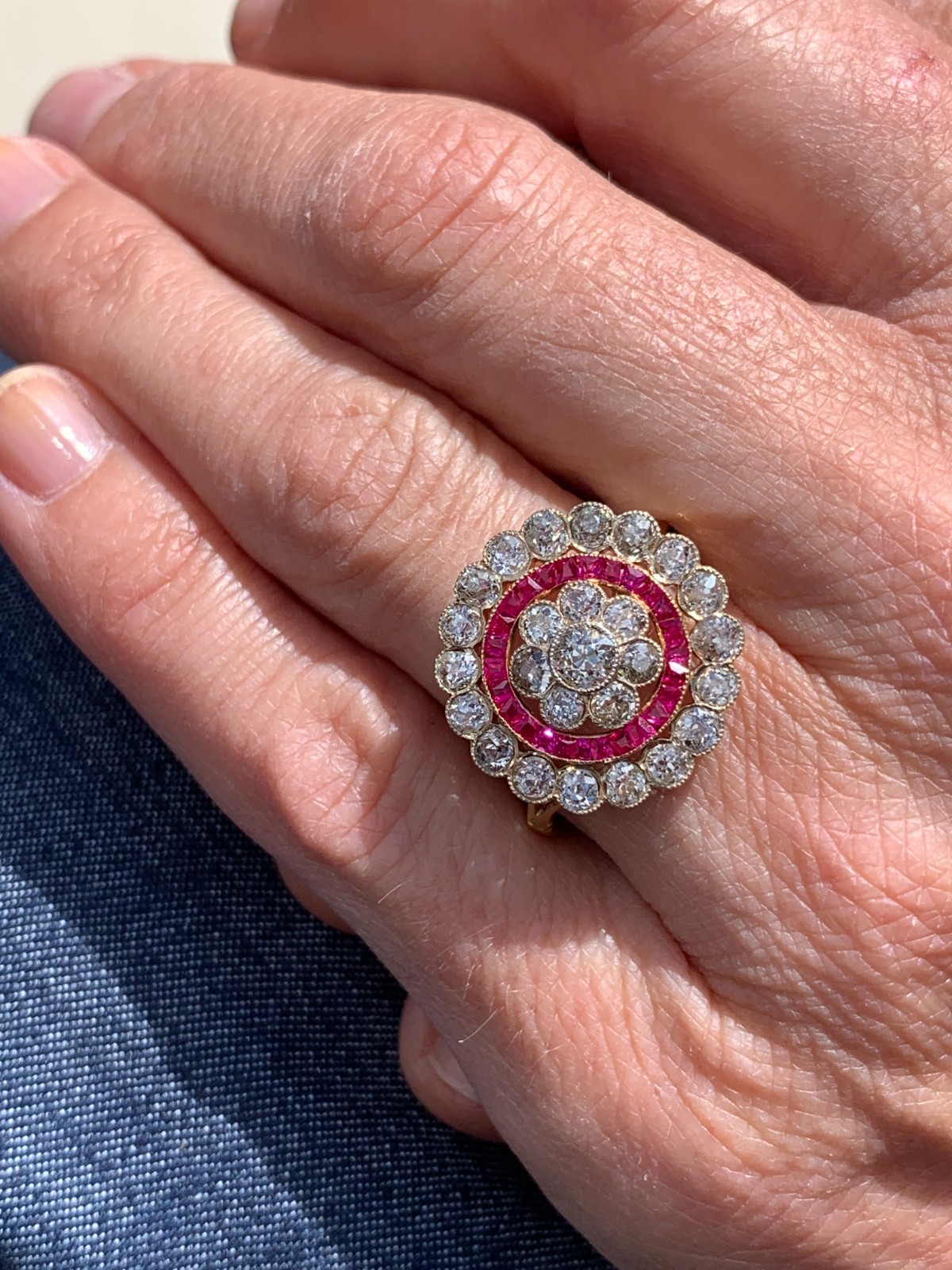 18ct gold 2.55ct diamond ruby old cut cluster ring boxed 3.8 grams