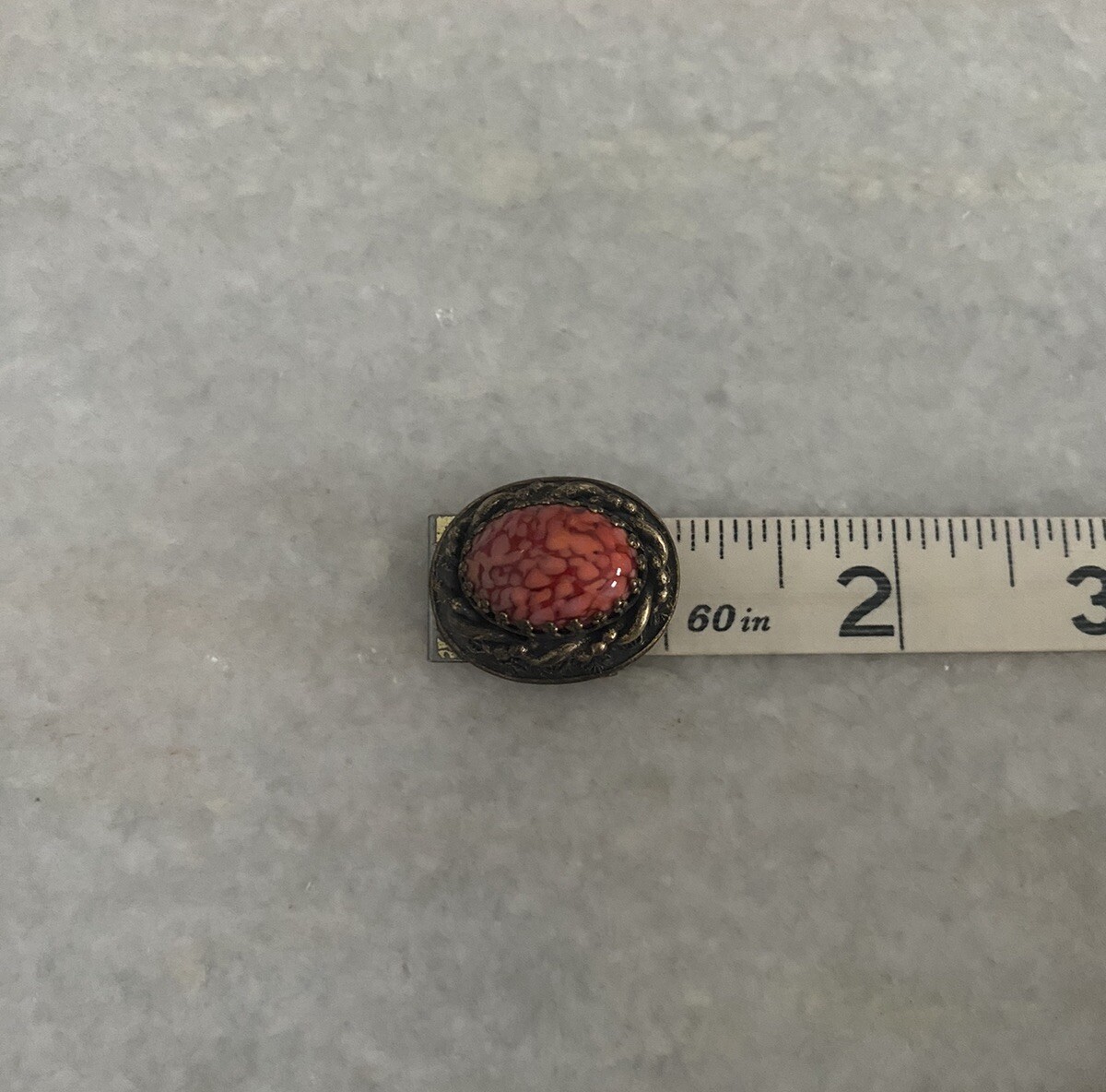 Beautiful Vintage Blood Orange Red Stone Brooch Pin Twisted Frame