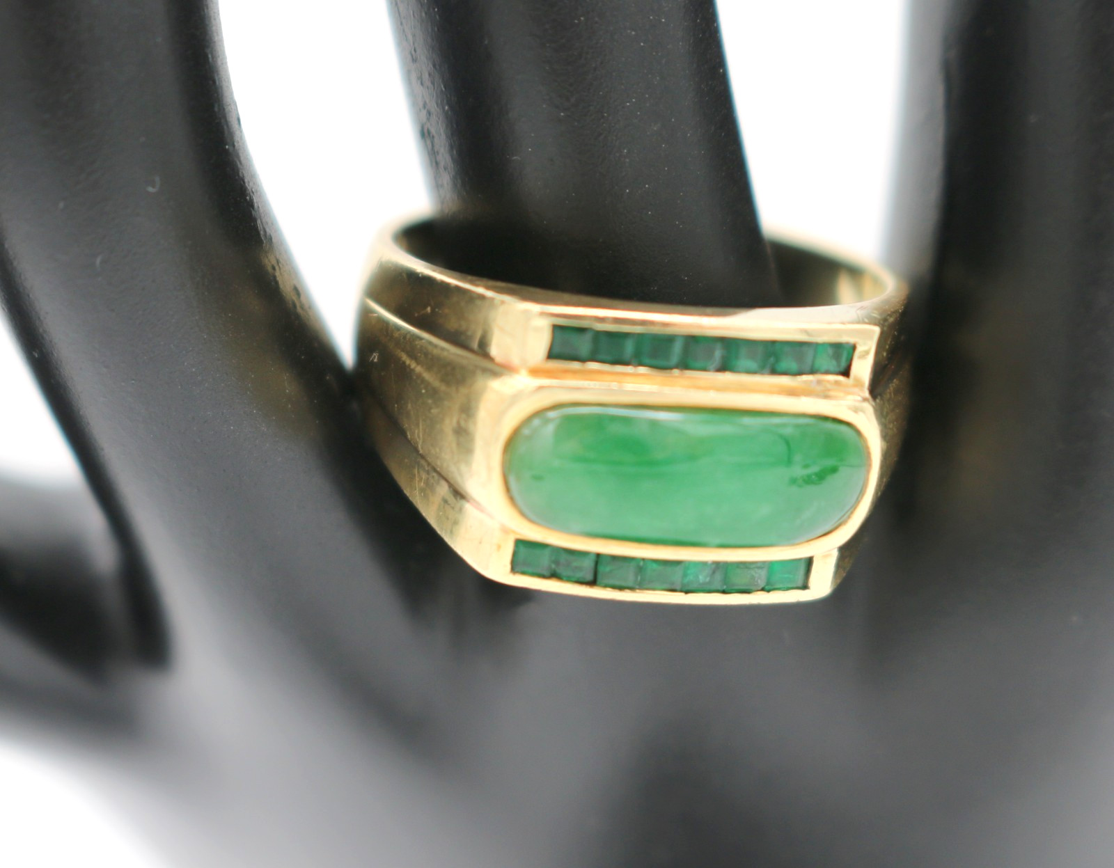 Vintage 750 18k Yellow Gold Cabochon Jade Emerald Cocktail Ring 12g Size 11