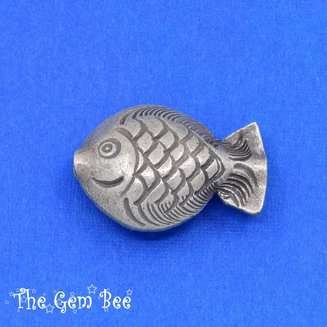 14.5mm x 21.5mm 925 HillTribe Silver handmade Goldfish beads (1)