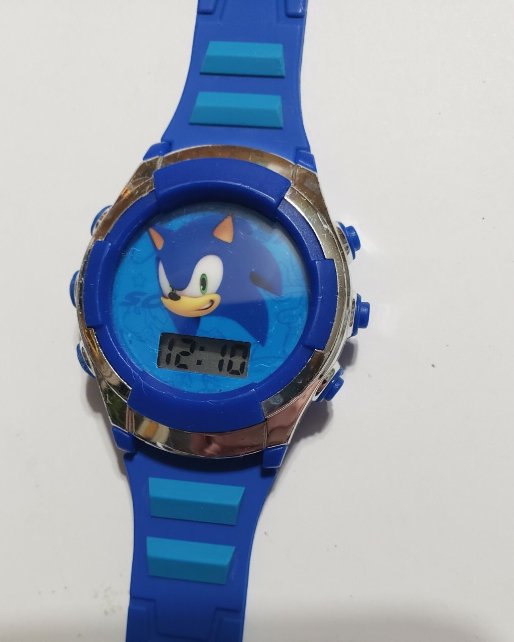 SEGA Sonic The Hedgehog Unisex Childrens LCD Watch Blue Flashing Lights Accutime