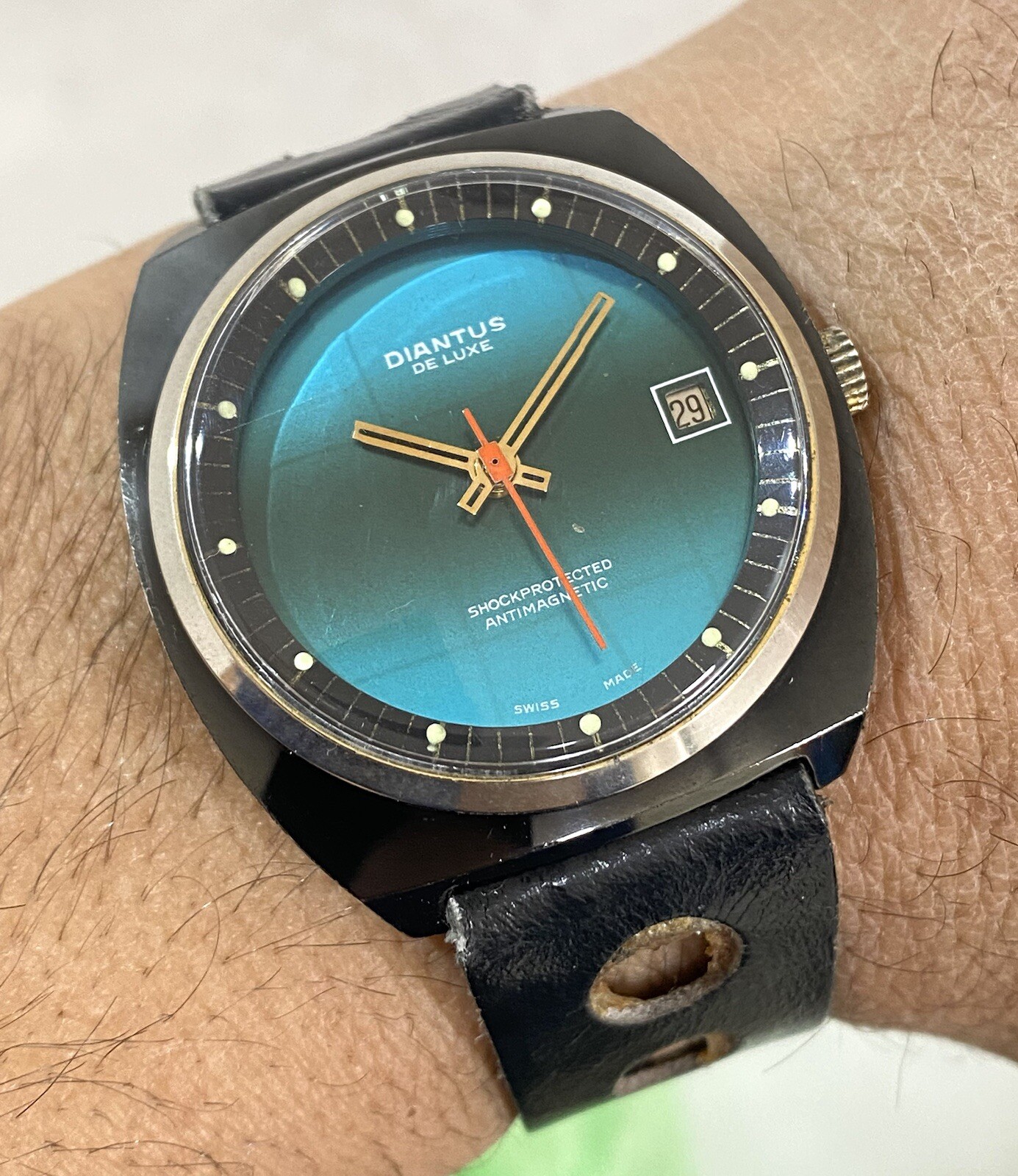 Diantus De Luxe Vintage Watch Men’s 38mm Date Swiss Made Blue Dial Very Rare
