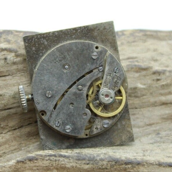 MEDANA 1j SWISS WRIST WATCH MOVEMENT 21x28mm DIAL FOR REPAIR (BP)