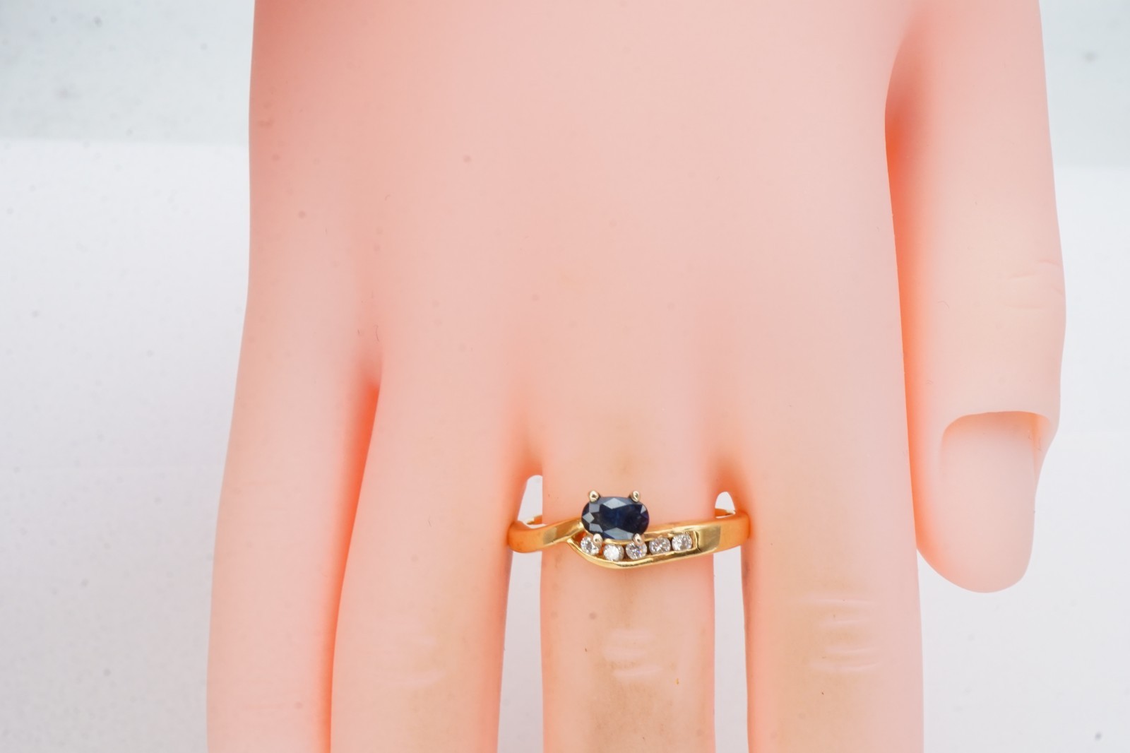 14k Yellow Gold Sapphire Diamond Ring Size 7.75 A2