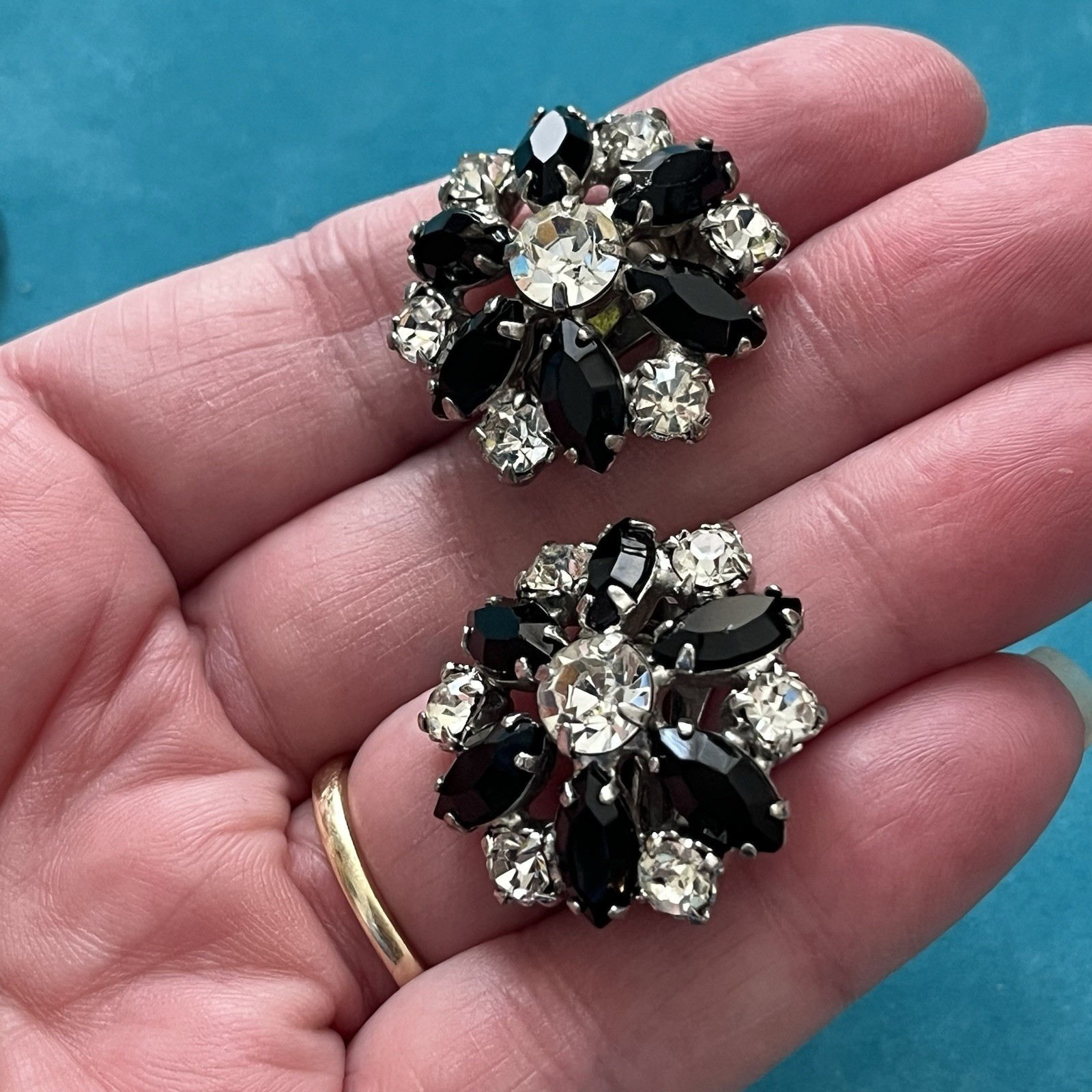 VTG Clear Colorless Black Rhinestones Necklace Clip-on Earrings Set Silver Tone