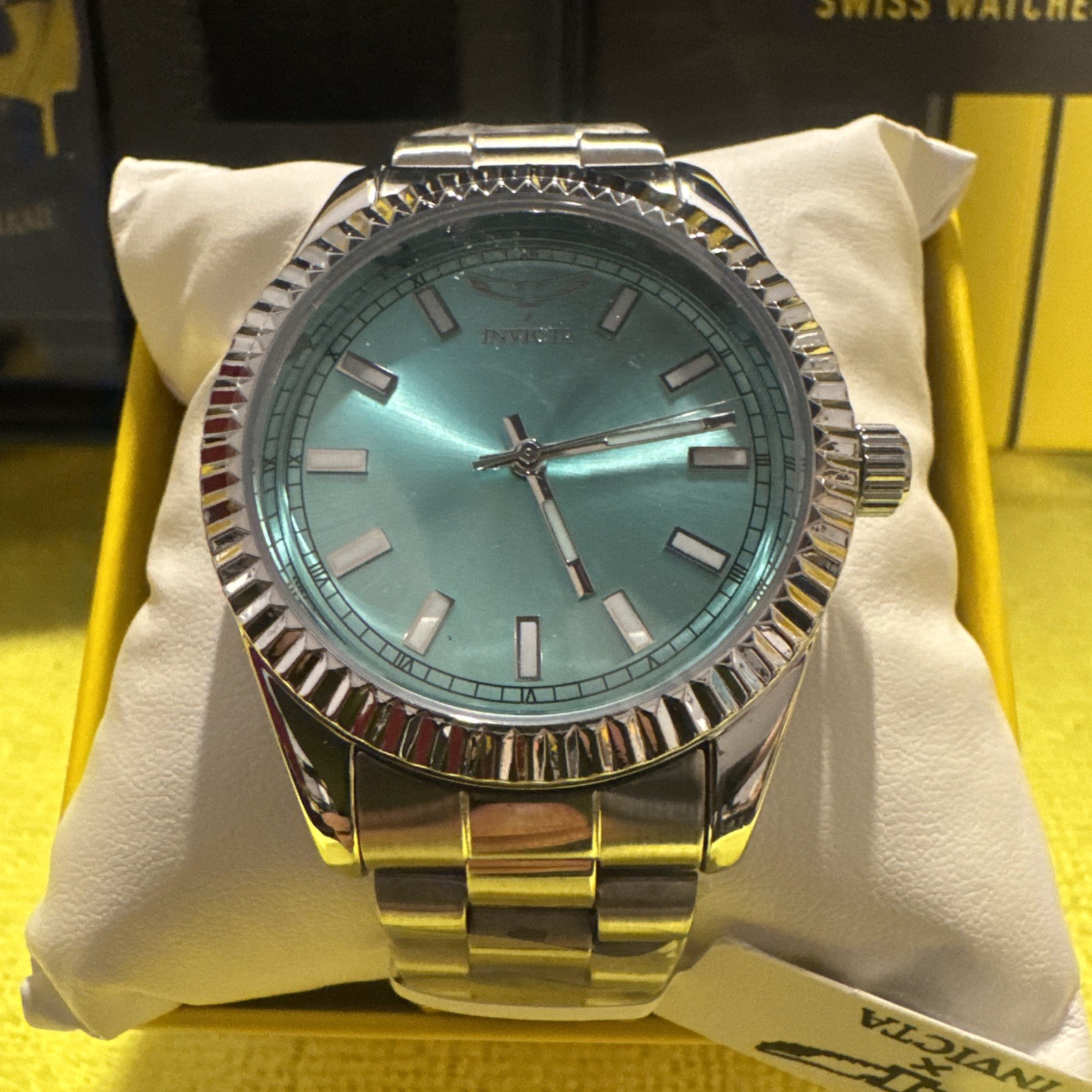 Invicta 42mm Specialty – SS – Flame Fusion Crystal Fluted Bezel (70049)