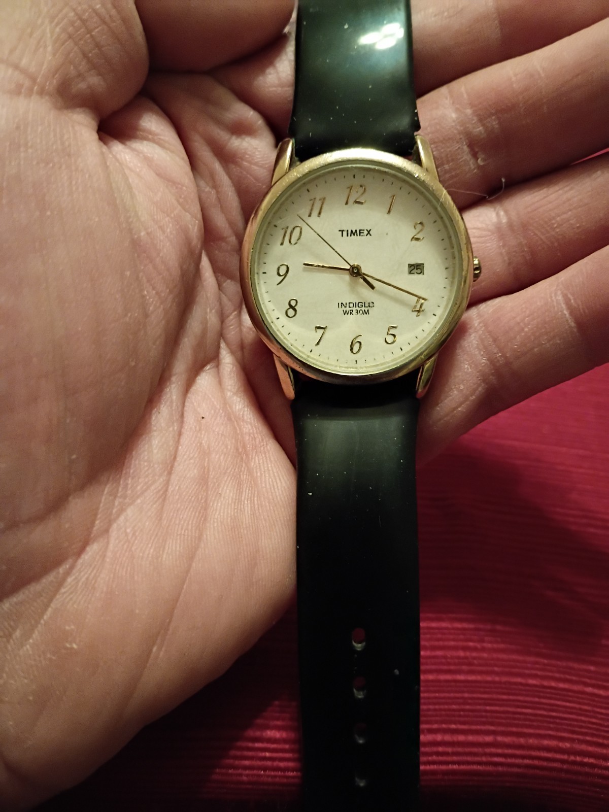 Timex Indiglo Quartz Gold Tone 34mm White Dial 30m Black Rubber New Battery