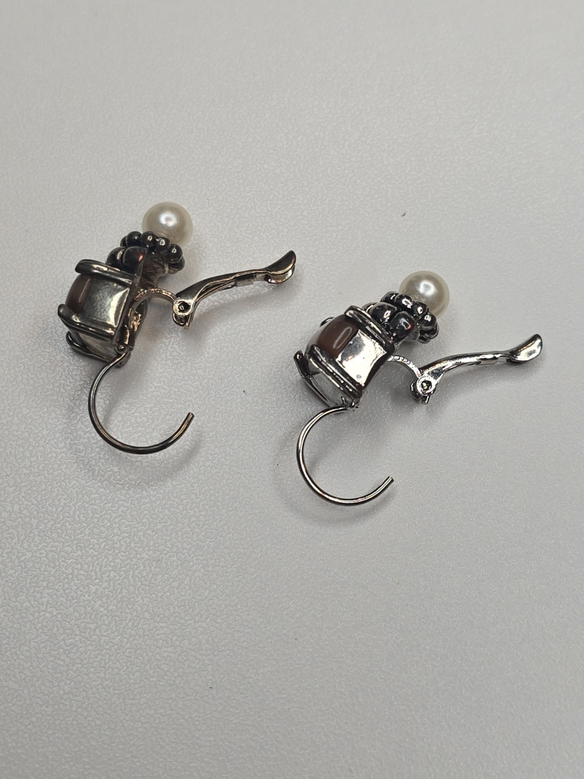sterling silver Lagos earrings, smoky quartz stone and pearl accent.