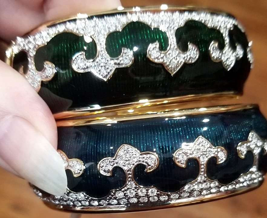 Bejeweled cuff bracelet with Blue enamel and Gold tone metal Mint condition