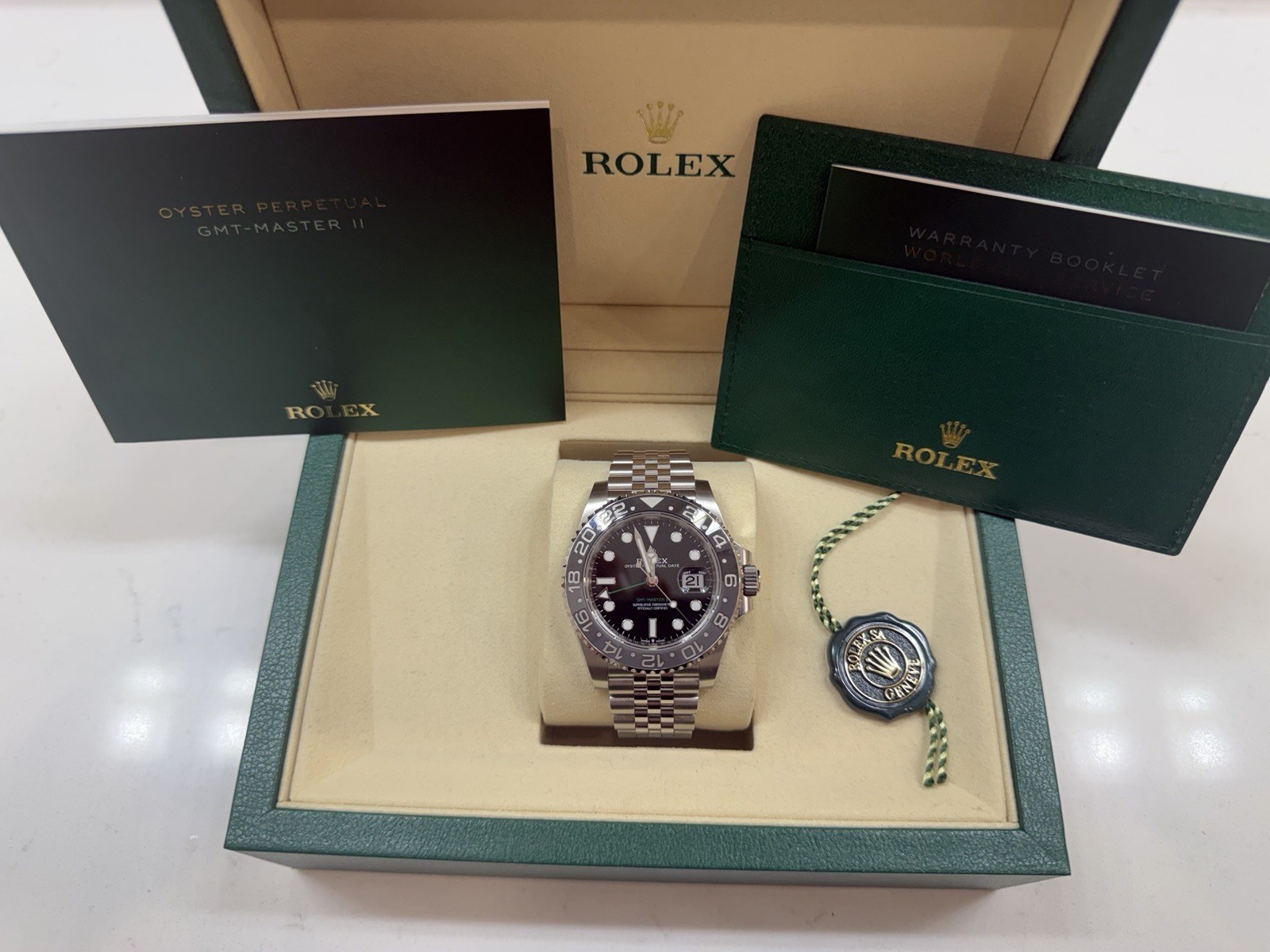 2026 Rolex GMT-Master II “Bruce Wayne” 40mm Jubilee FULL SET
