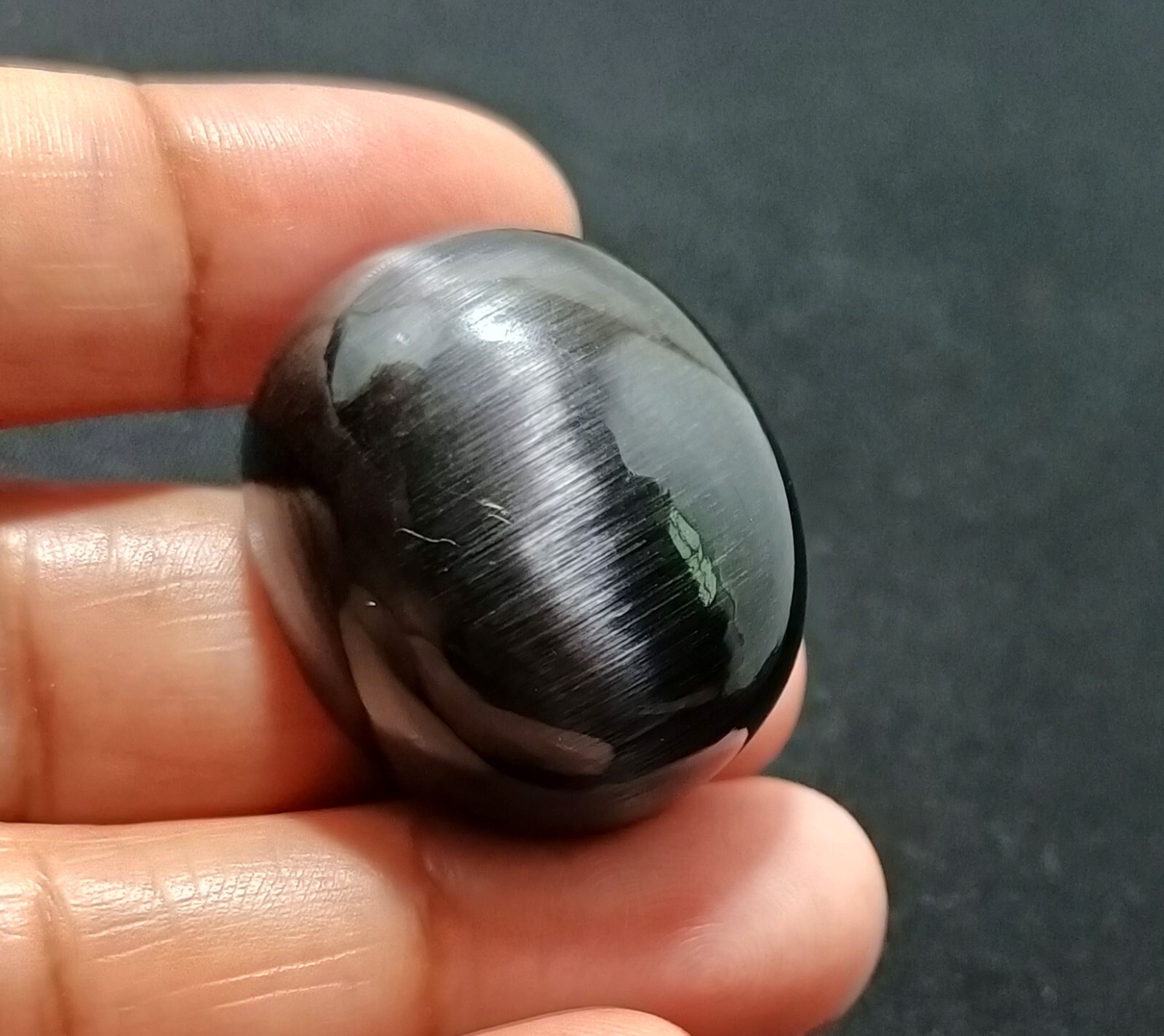 Chrysoberyl 103.50 Ct Natural Black Cats Eye Oval Cut Loose Certified Gemstone