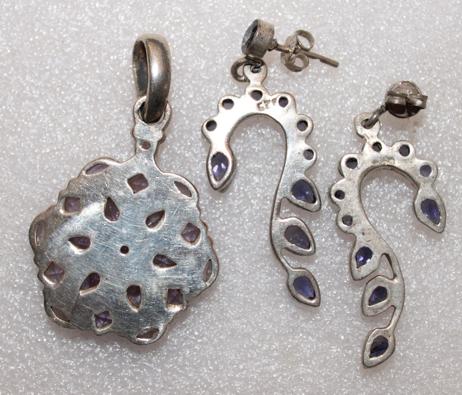 Pendant And Earrings 925 Silver , Marked 925 , Good Condition.