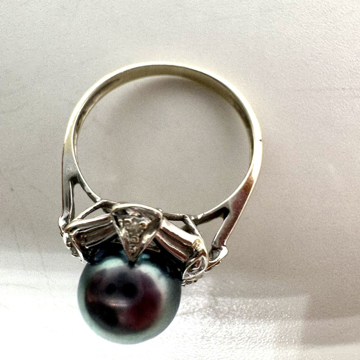 14K White Gold 0.008ctw Diamond Black Pearl Ring Sz: 4.5 – 2.29G! (WMP019491)