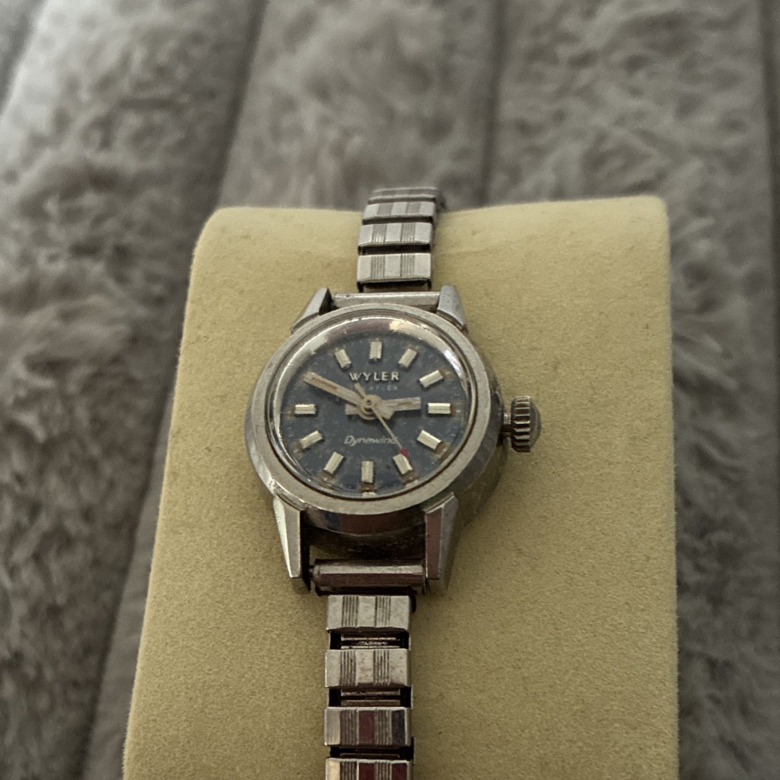 Wyler Incaflex Dynawind Women’s Vintage Working. Blue Dial Stainless Steel