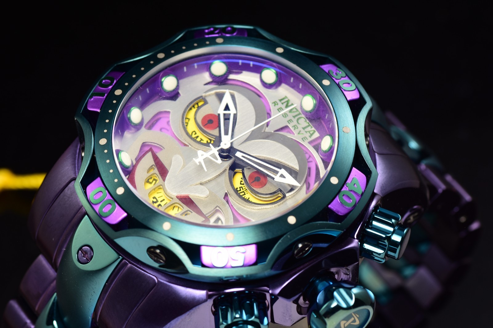 Invicta DC Comics JOKER Reserve Chrono 52.5 mm Swiss Green/Purple Ltd Ed Watch