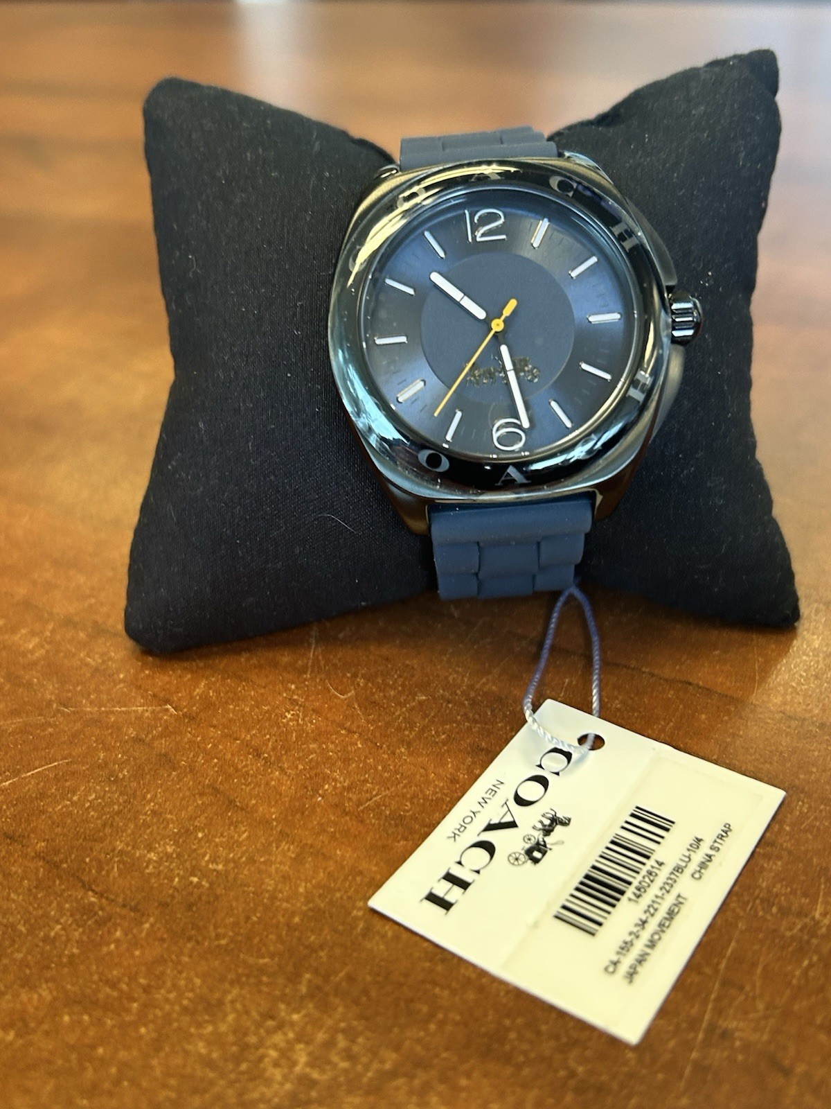 Coach Men Flip Watch Rubber Strap Navy/Black Stainless Steel Water Resist 3 Bar