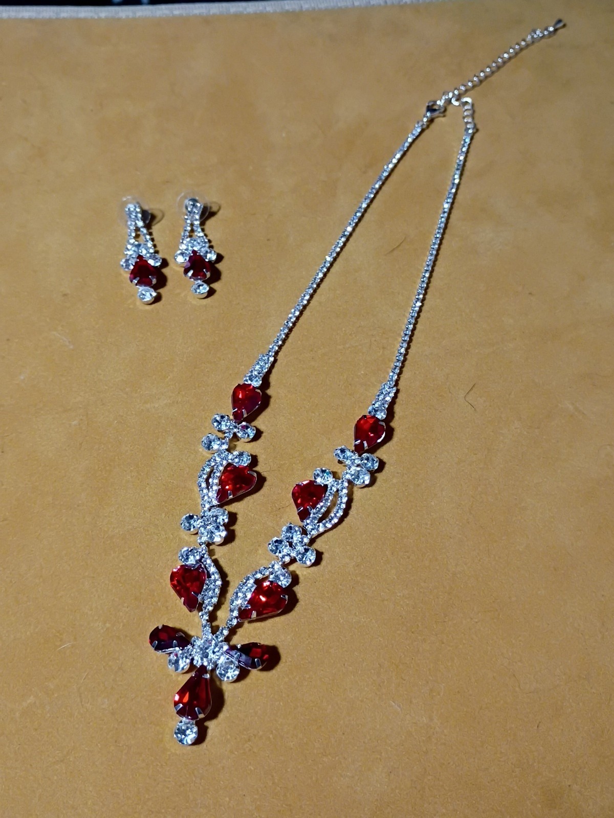 Vintage Sparkly jewelry Set.Red,Dangly, Statement Gorgeous Perfect For A Night