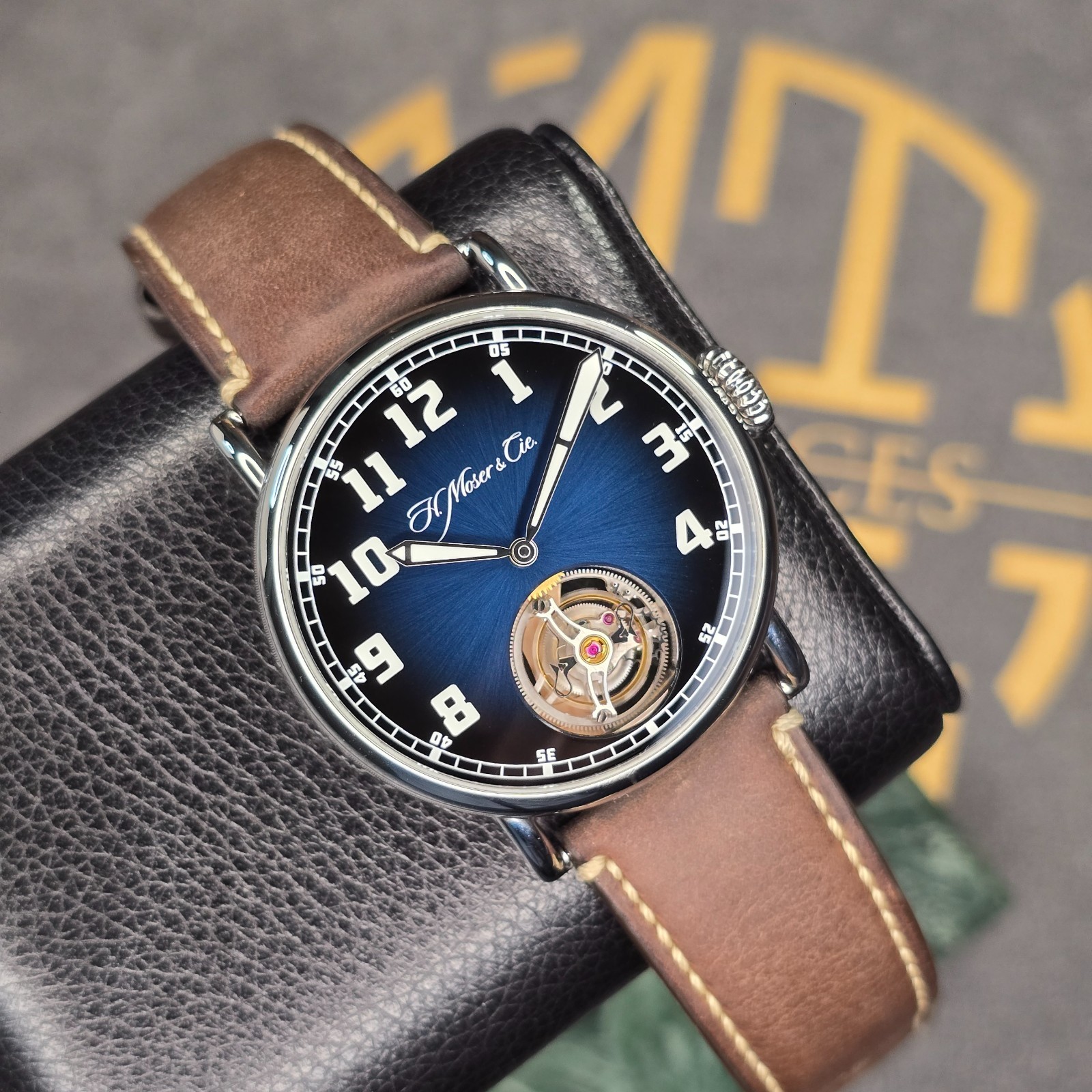 H. MOSER & CIE HERITAGE TOURBILLON 42MM 8804-1200 FUNKY BLUE FUME STEEL B&P