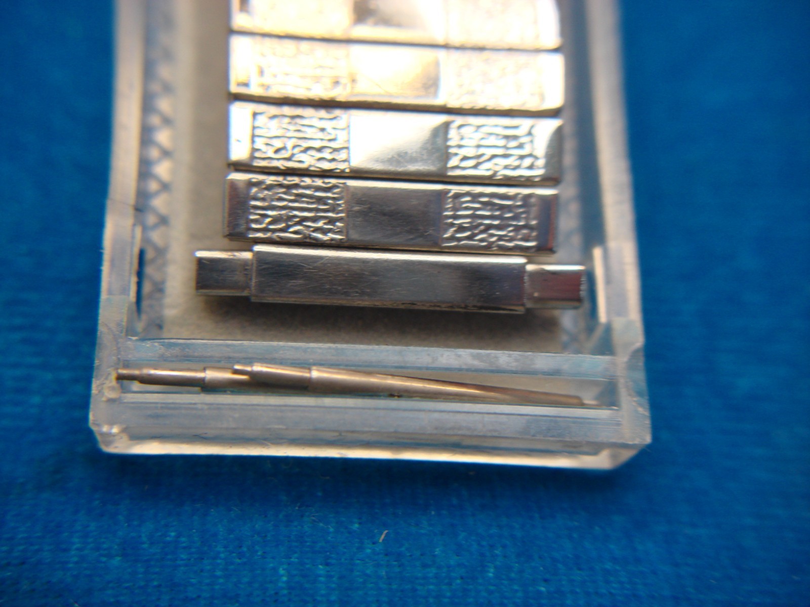 VINT. FLEX-ON BY KREISLER – POLISHED STAINLESS WATCH BAND – NOS – 15 – 22 MM