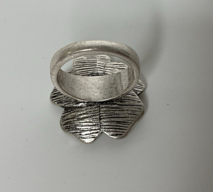 Premier Designs PETALS Flower Ring Size 7 Antique Silver Tone Finish 890