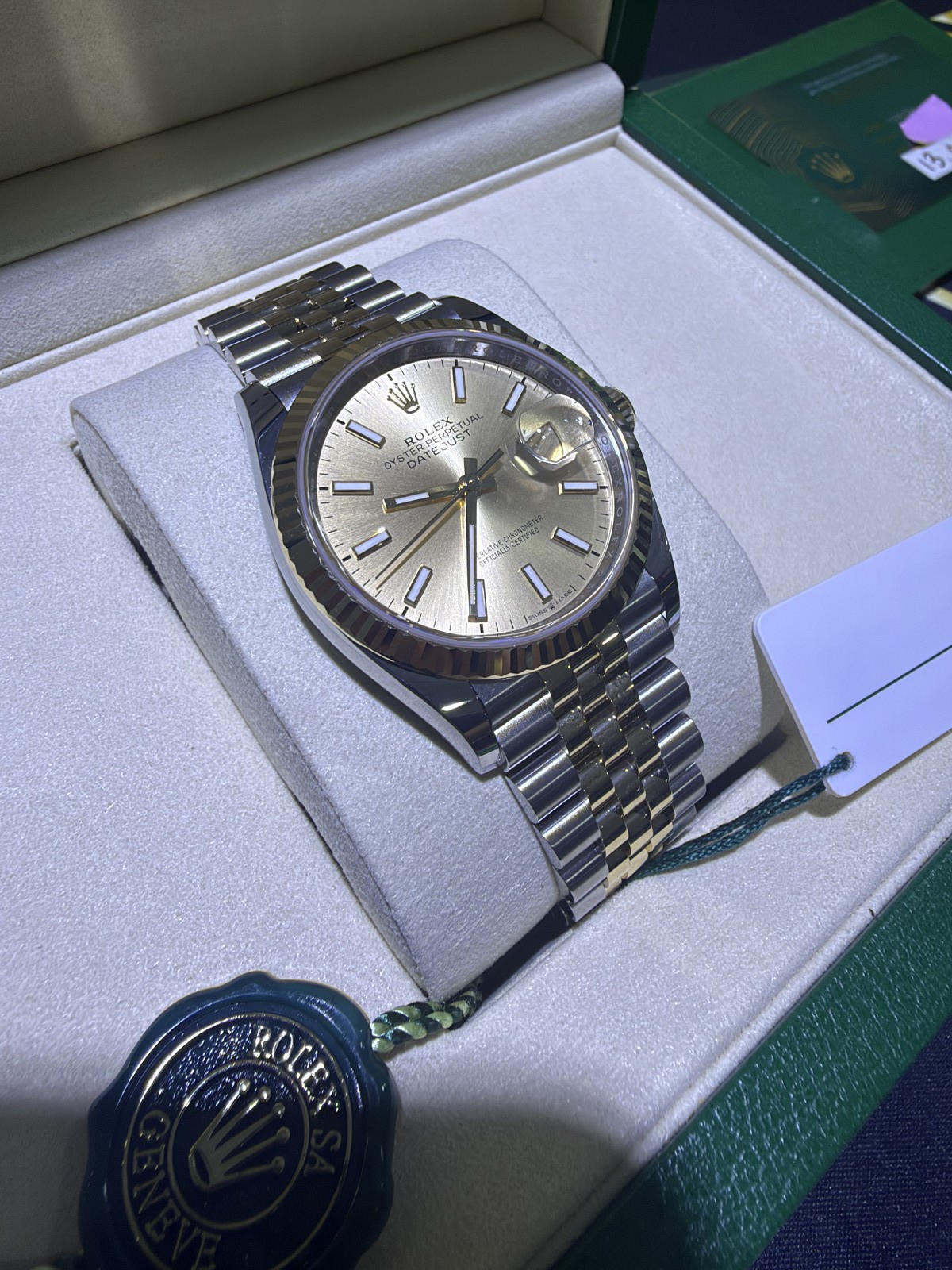 Rolex Datejust 36 126233 Steel Gold Fluted Jubilee Unworn Box Card