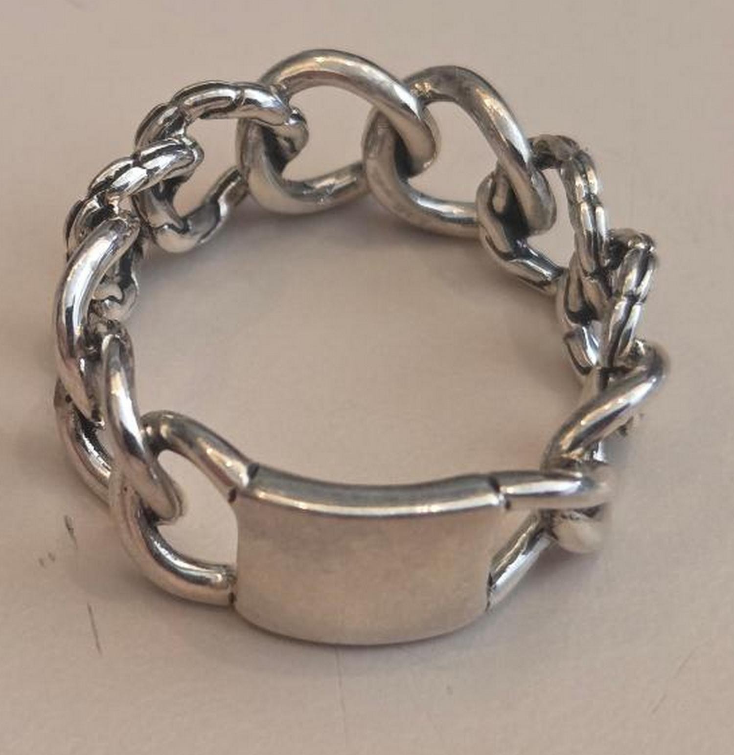 Nice John Hardy sterling ring with circle designs 7.75 size