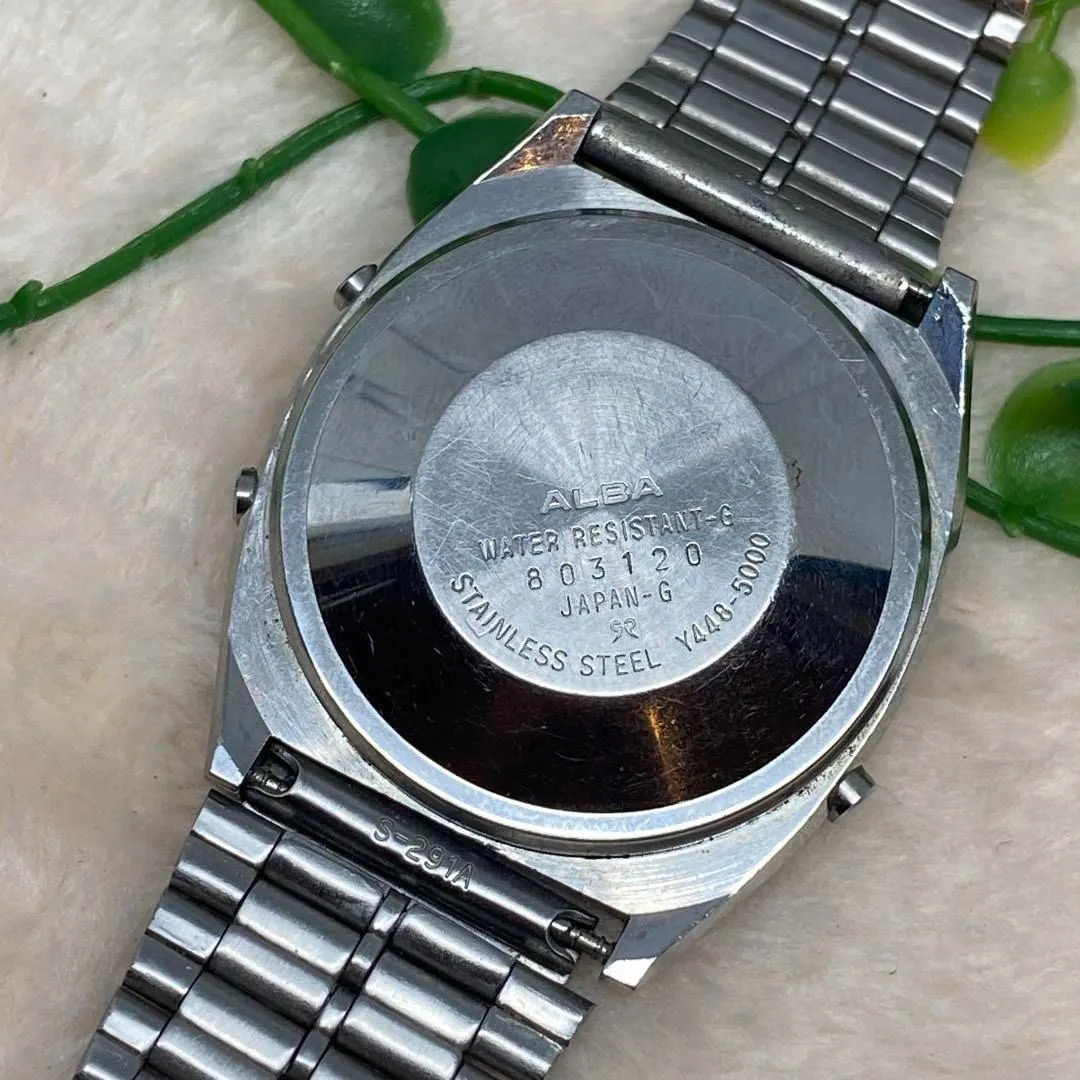 SEIKO ALBA Y448-5000 Seiko Alba Analog Watch