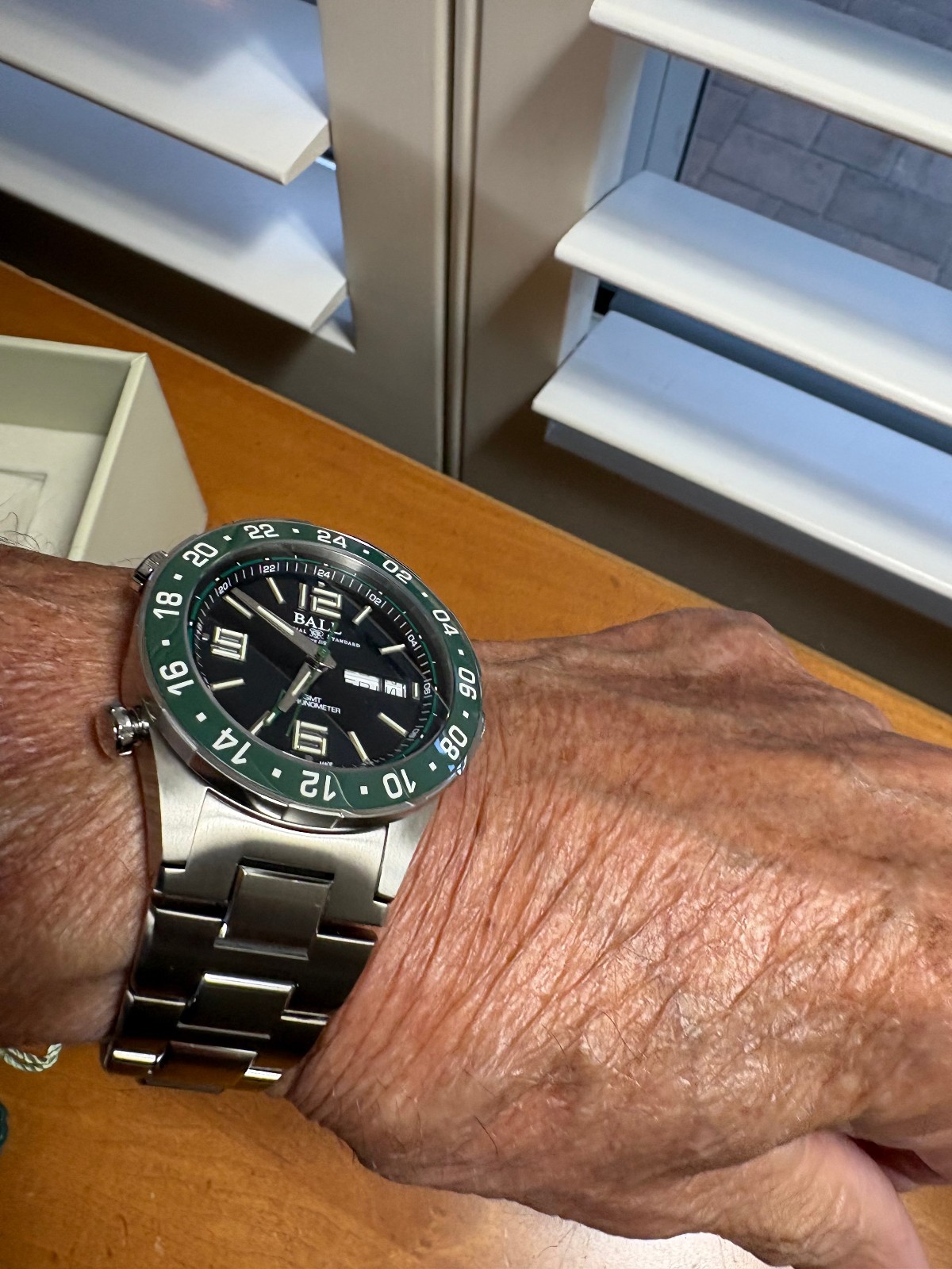 Ball Engineering titanium Roadmaster Marine GMT Mens Watch Pristine Condition !