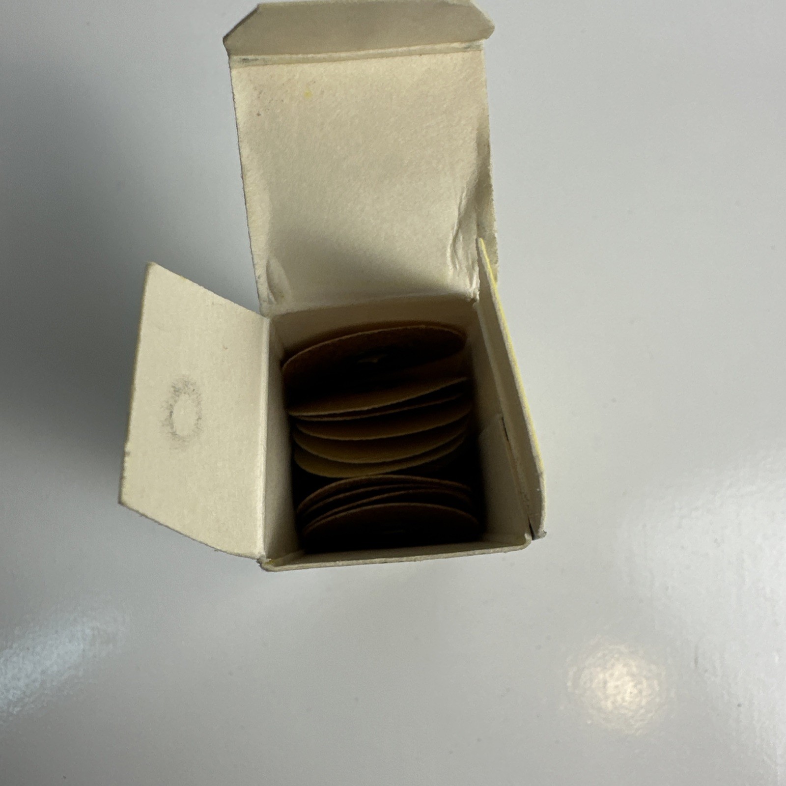 Moore’s Sanding Discs Diameter 7/8″ – Grit: MEDIUM Open Box 20 Discs Only VTG