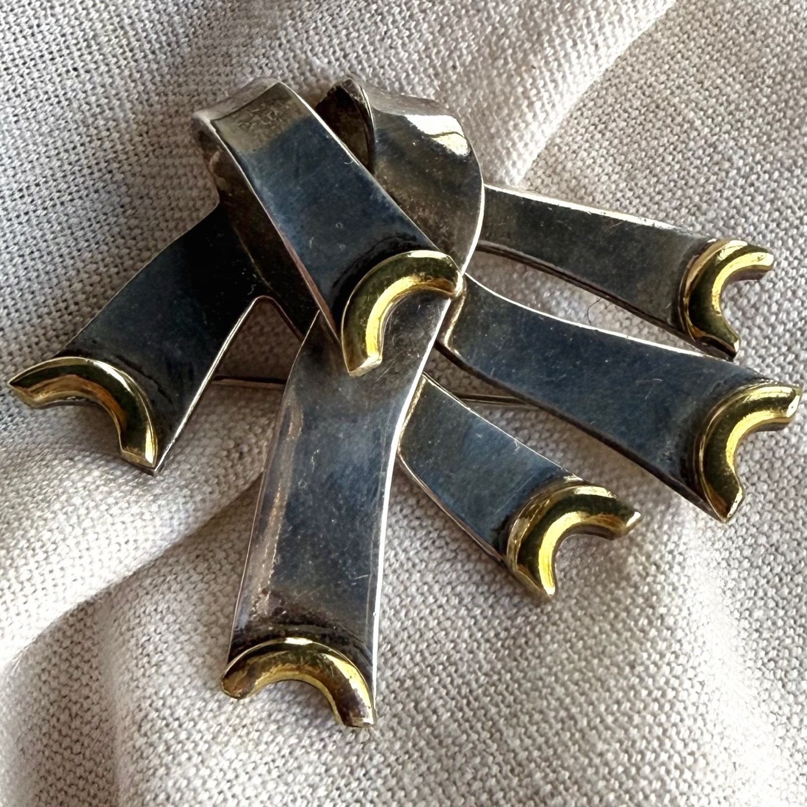 Vintage Taxco Sterling Silver Ribbon Brooch | 925 Mexico Pin | Signed TM-220