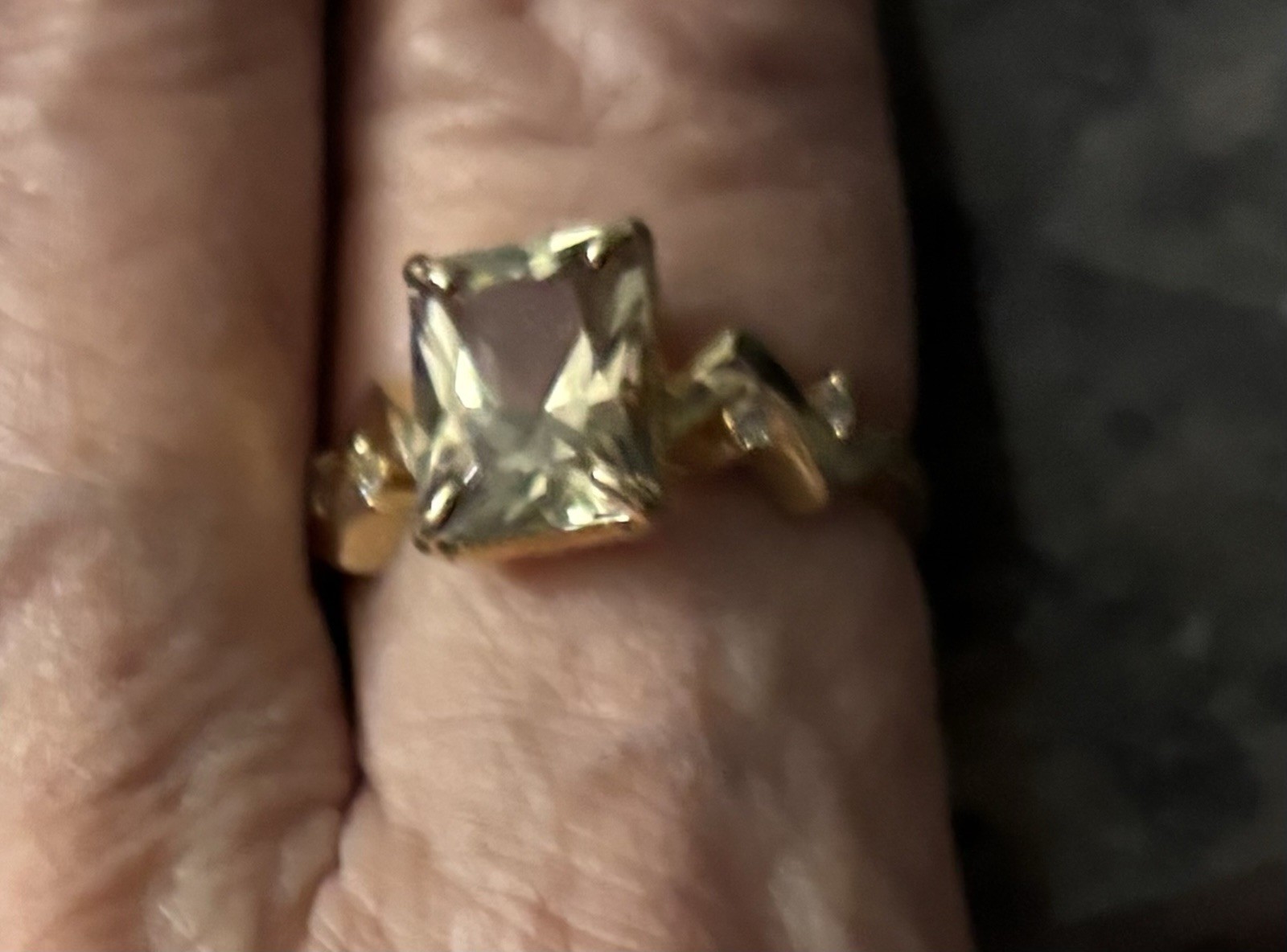 Color CHG Diaspore Gem3.3 CT Radiant Cut In 14kt Solid Yellow Gold Designer Ring