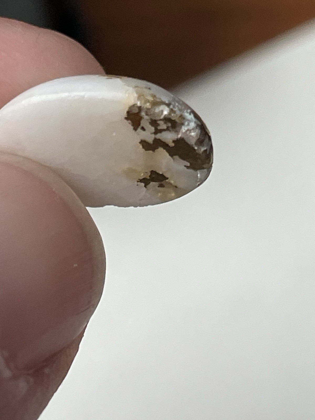 California Gold Vein Quartz Oval Cabochon Natural Gemstone 6.6ct 14.2×9.7×4.6mm