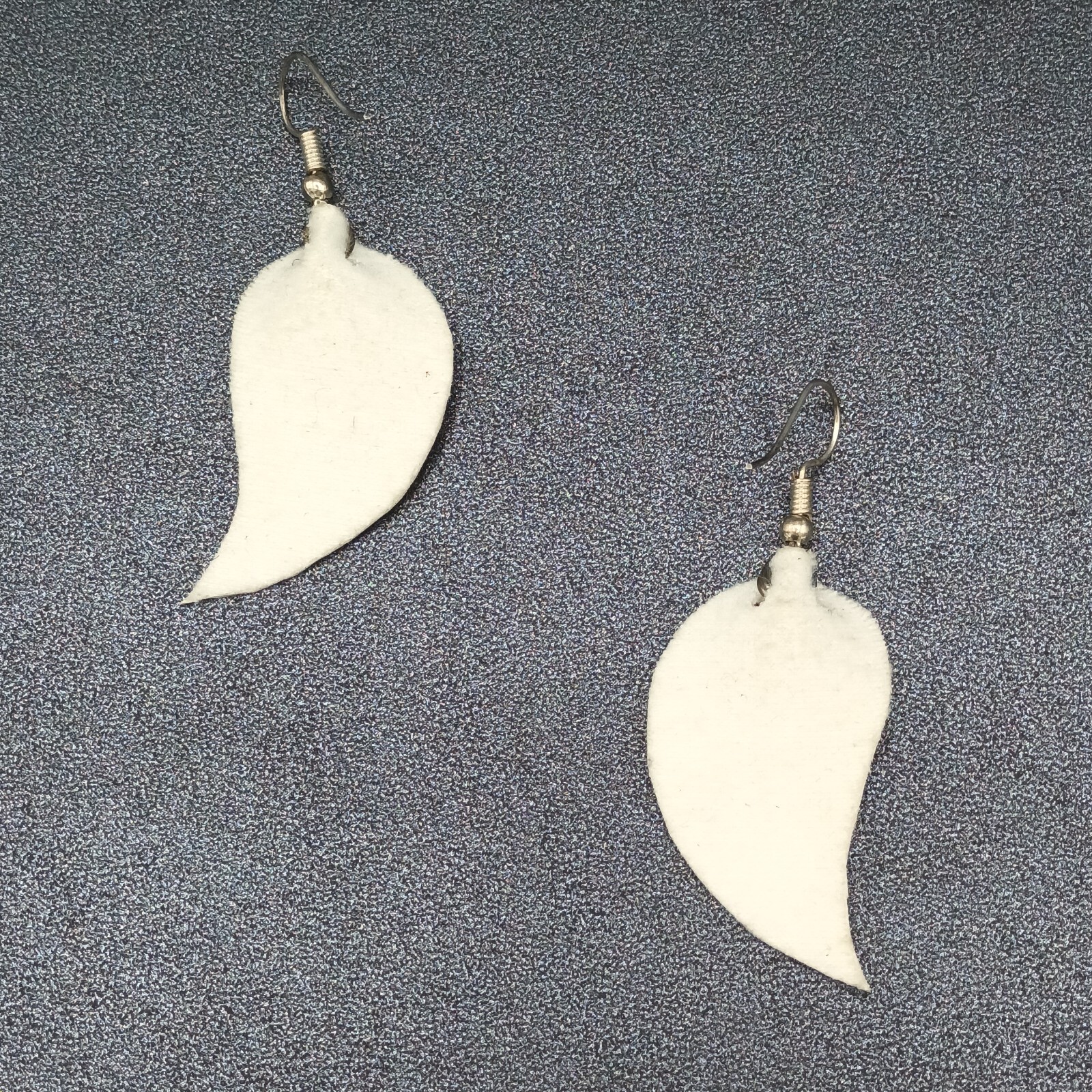 Pierced Earrings Silver tone Pink Faux Leather Felt Dangle 1 5/8″