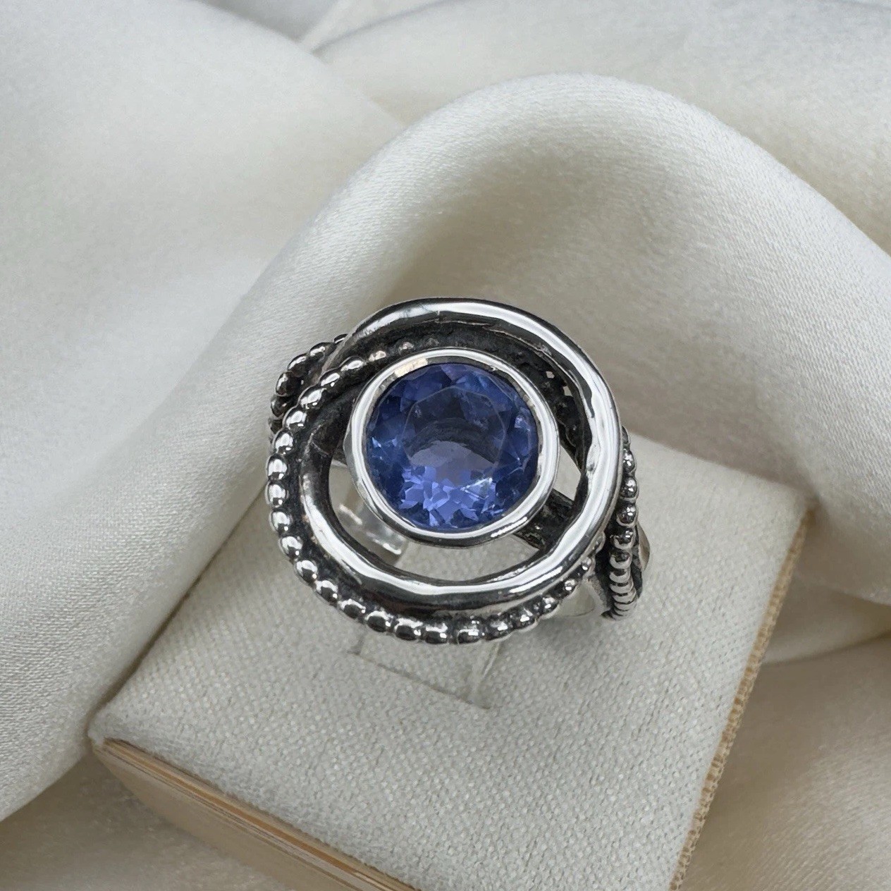 925 PZ Israel Sterling Double Band Ring w/ Faceted Iolite Gemstone Sz 8