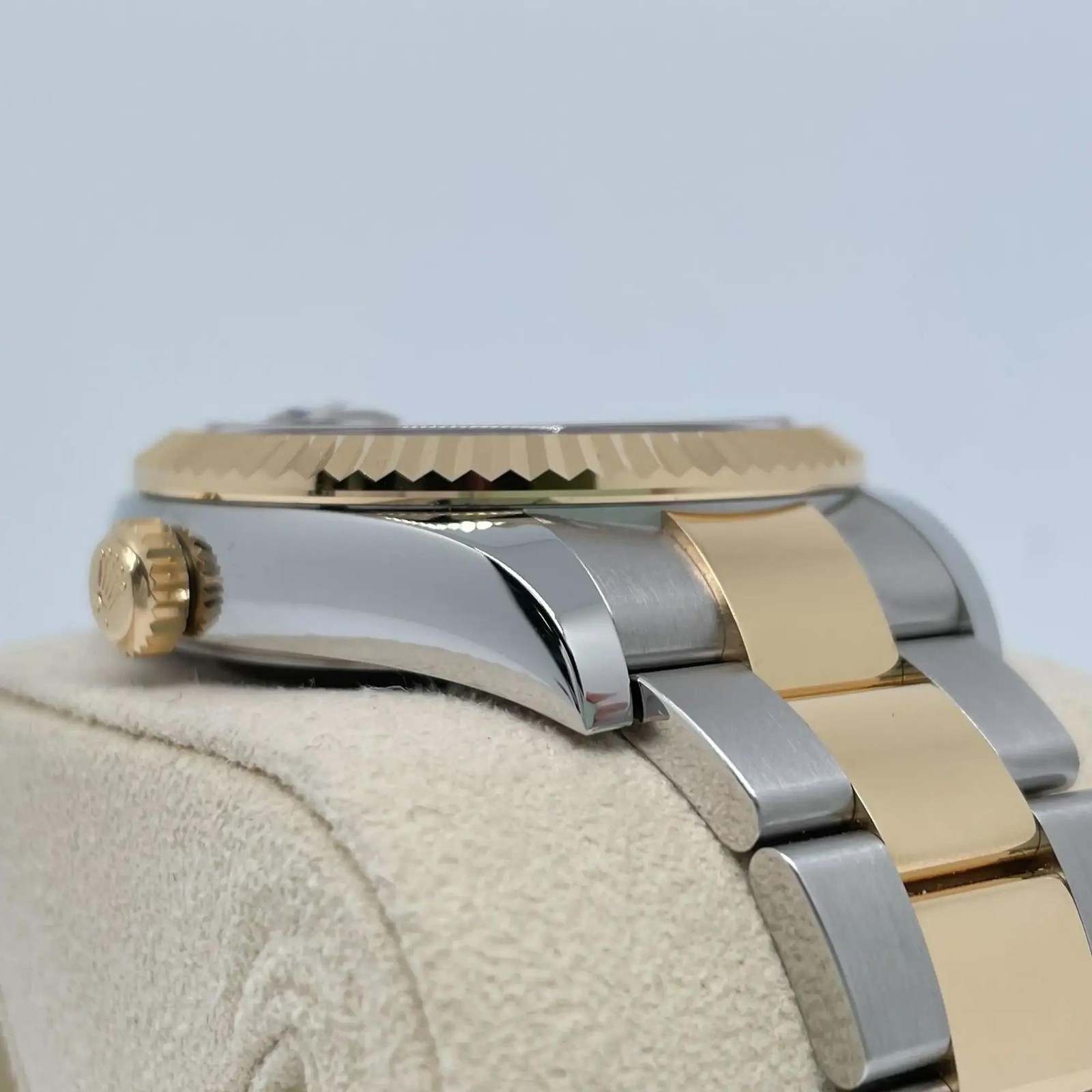 2024 New Rolex 336933 Sky-Dweller Black Dial 18K Yellow Gold Steel Oyster Watch