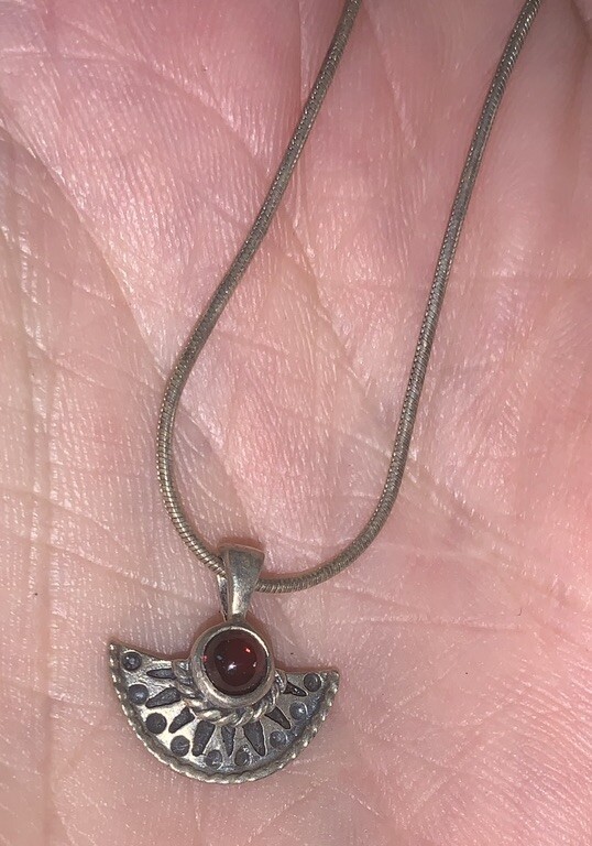 Red Garnet Tribal Style Necklace 925 Sterling Silver 18” Snake Chain Italy