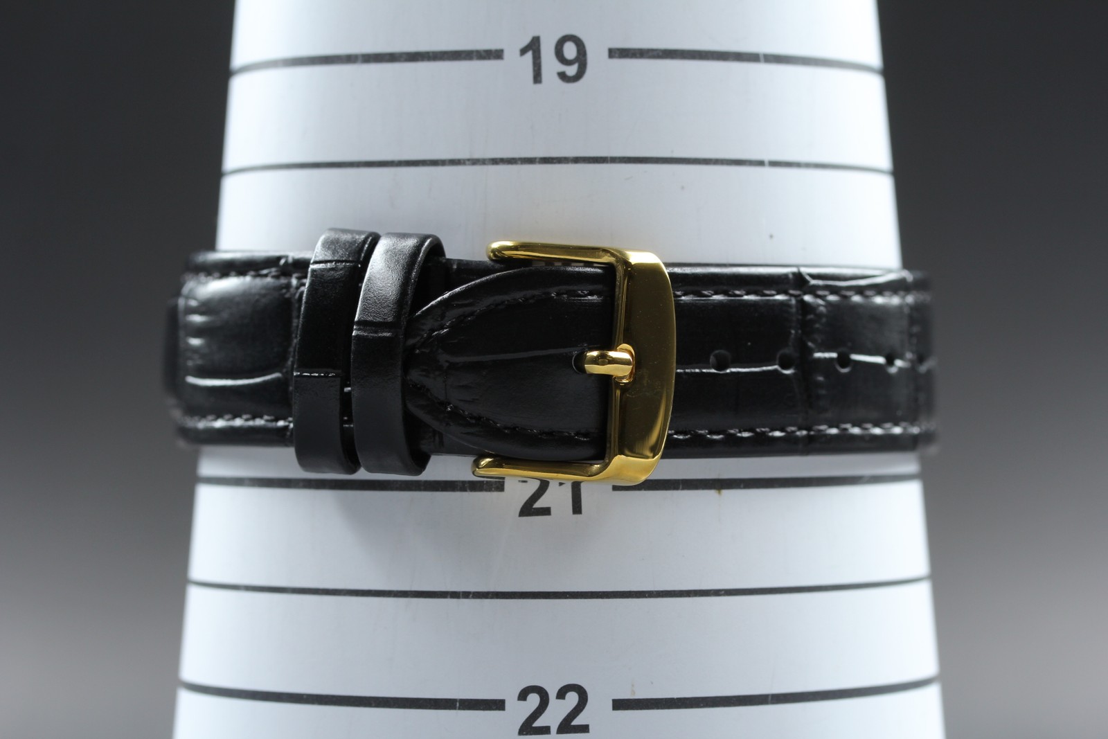 [Near MINT] OMEGA Seamaster Cal.1342 Push Crown Quartz Men’s Watch From JAPAN