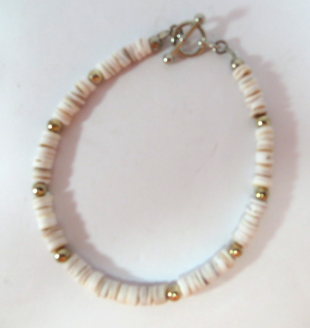 Heishi Bracelet, 8.25 in, Heishi White/Beige Shell & Silver-tone beads