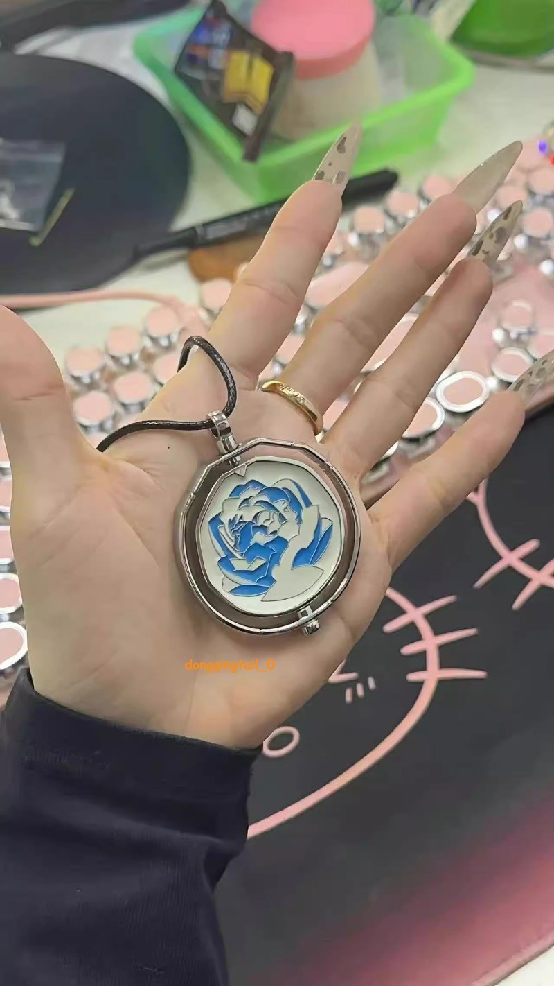 Anime League Of Legends Jinx Cosplay Collectible Metal Pendant Necklace Gift