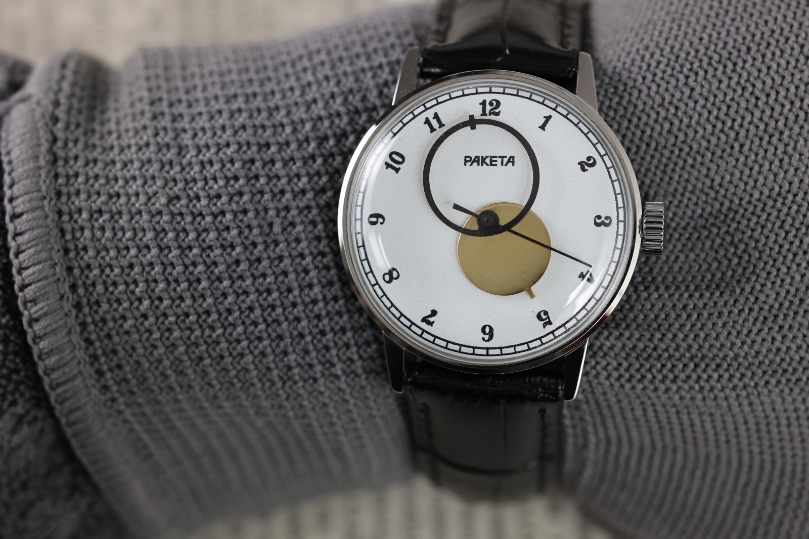 Raketa Copernicus Kopernik Soviet classic Watch Mechanical / Unisex case 34mm.