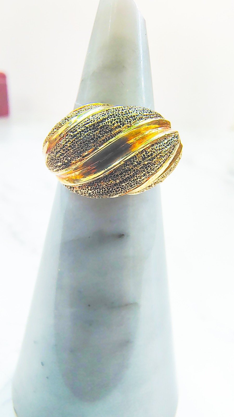 Antique 14K Yellow Gold Textured Dome Ring • Size 4.75 • 11.65mm • 4.97g