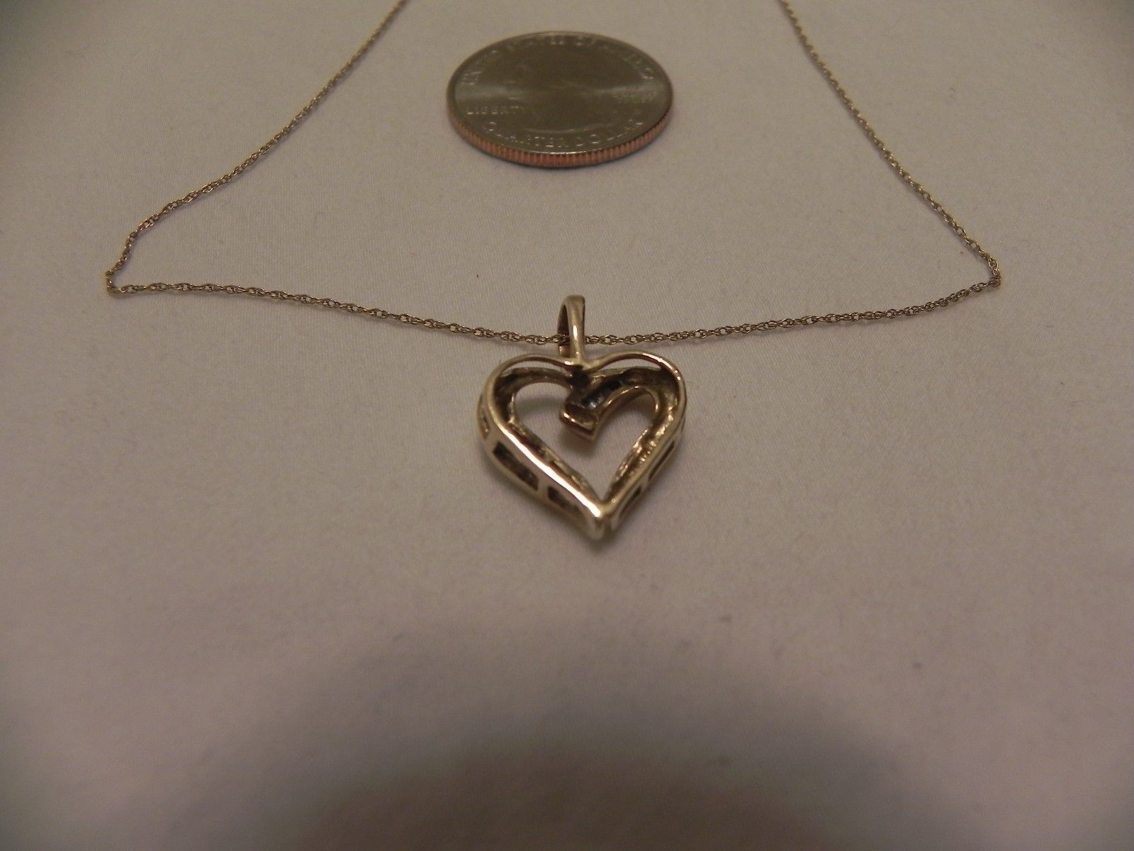 10K Gold Chain with 10K Gold Heart Pendant/Diamonds