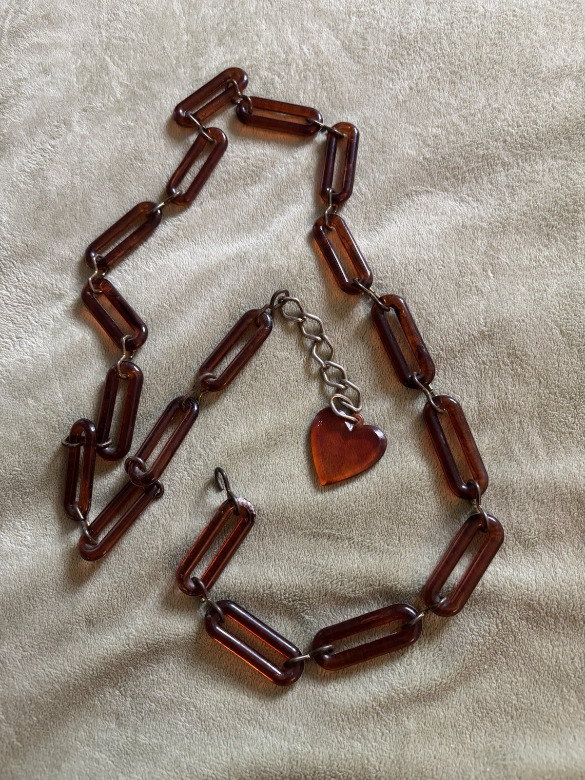 VTG 70s Lucite Link Chain Heart Charm Belt Adjustable Hook Closure