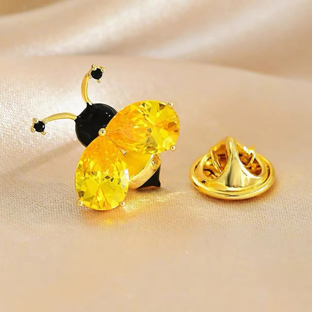 Rhinestone Mini Bee Brooch Pin Gold Tone Insect Jewelry Unisex Summer Beach Gift