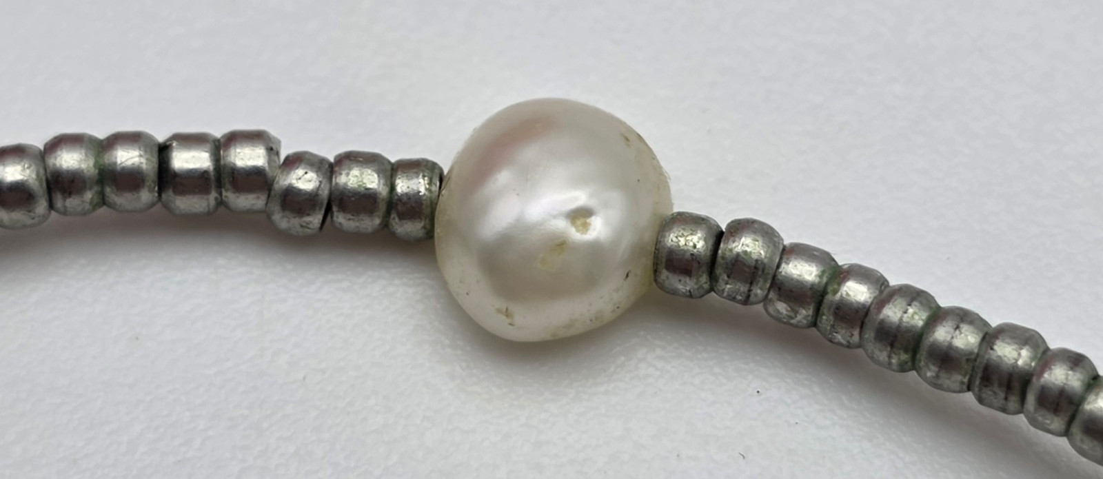 White Natural Baroque Pearl Station Necklace Silver Tone Seed Beads 15 In Vtg.