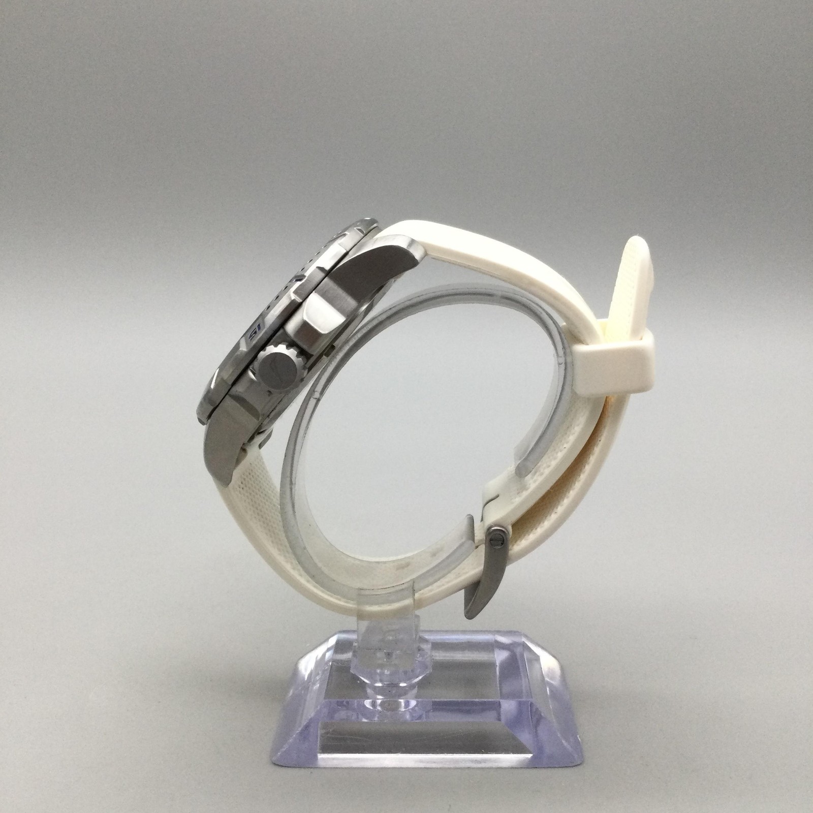 Nautica NA12514G Watch Mens 48mm Stainless Case White Silicone 100M New Battery