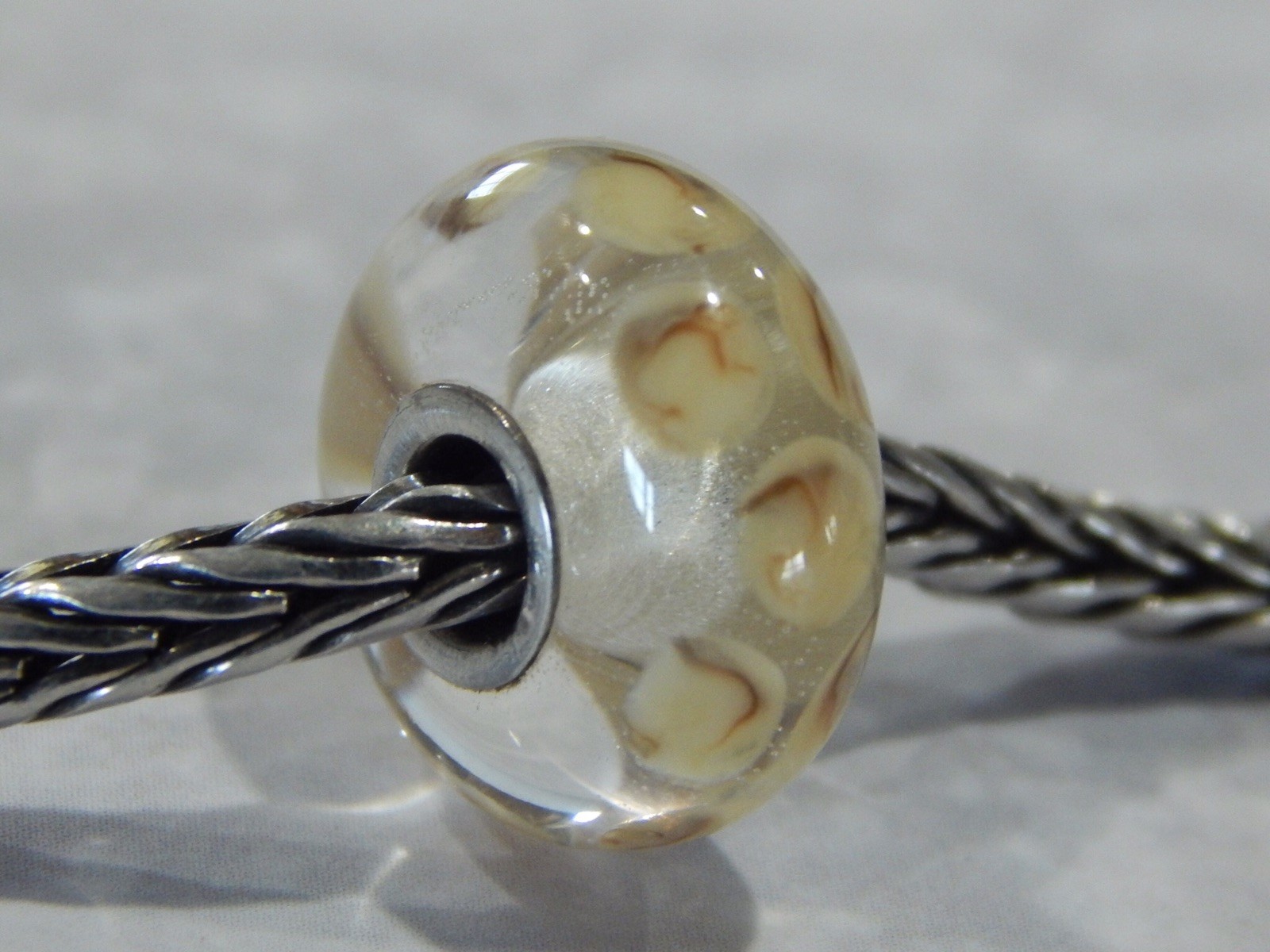 TROLLBEADS Fur Dot BEAD #1 RARE & RETIRED 2008 MUSEUM BEAD (ONE BEAD) NEW!