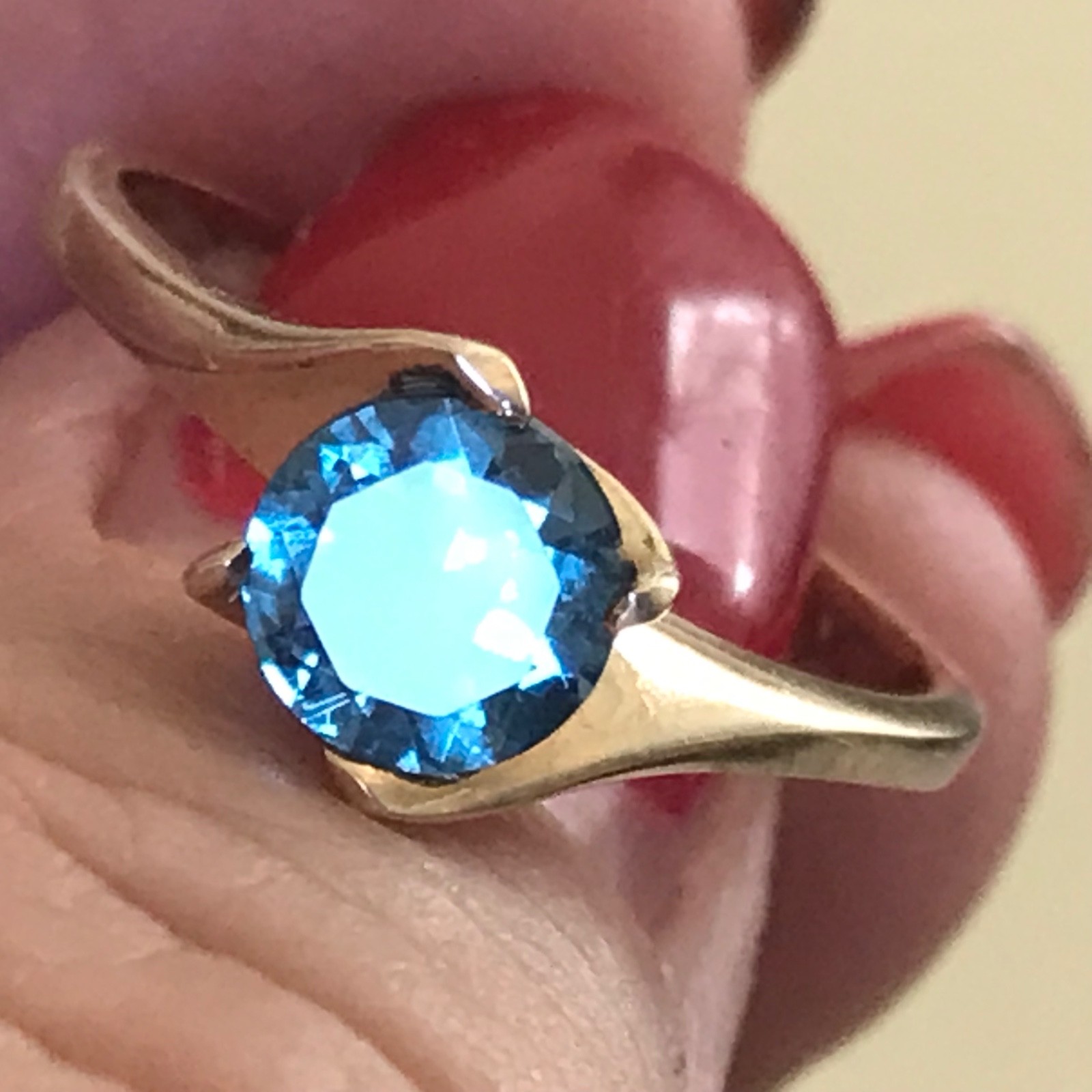 10k solitaire 6mm ring size 6.75 yellow gold 2.91g wedding band London blue