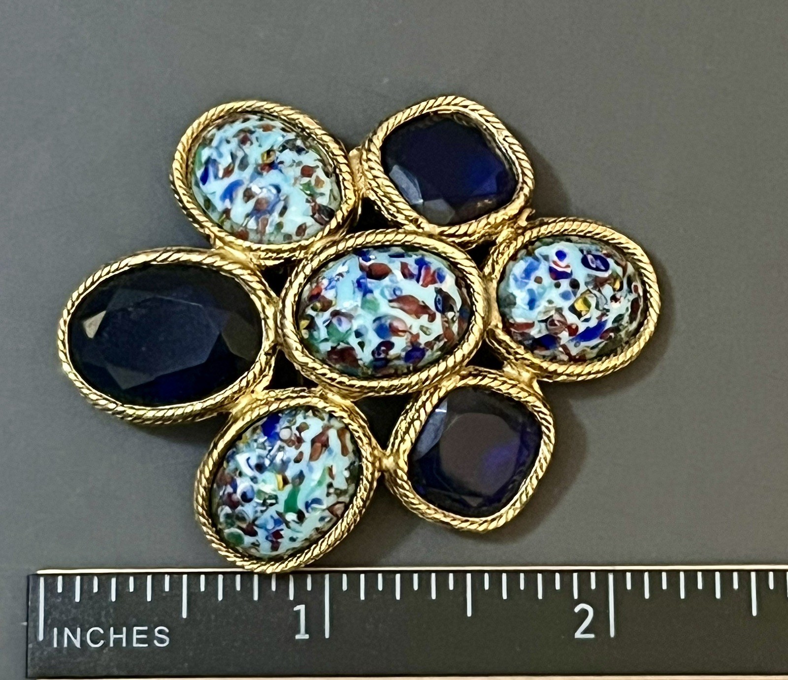 Domed Cabochon Brooch Swirled Speckled Glass Vintage Not Signed Estate Jewelry